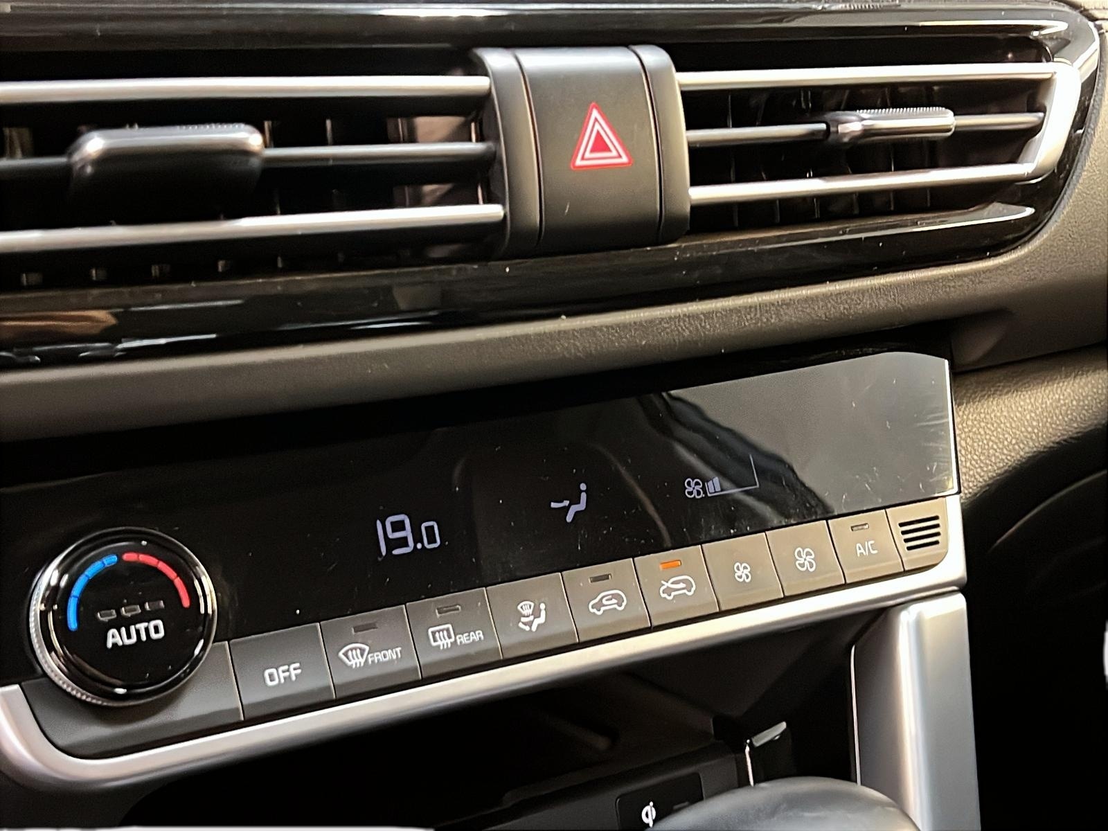 Kia SELTOS EX PREMIUM CUIR TOIT NAV 4RM 2023 - image #15