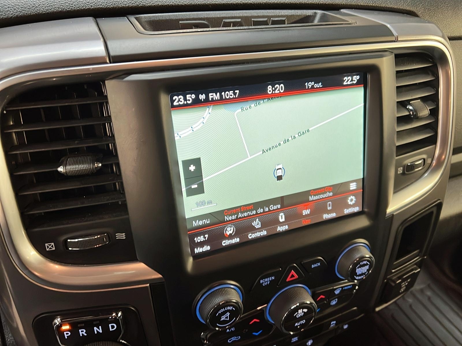 RAM 1500 Classic WARLOCK CREW CAB NAV 4X4 2023 - image #18