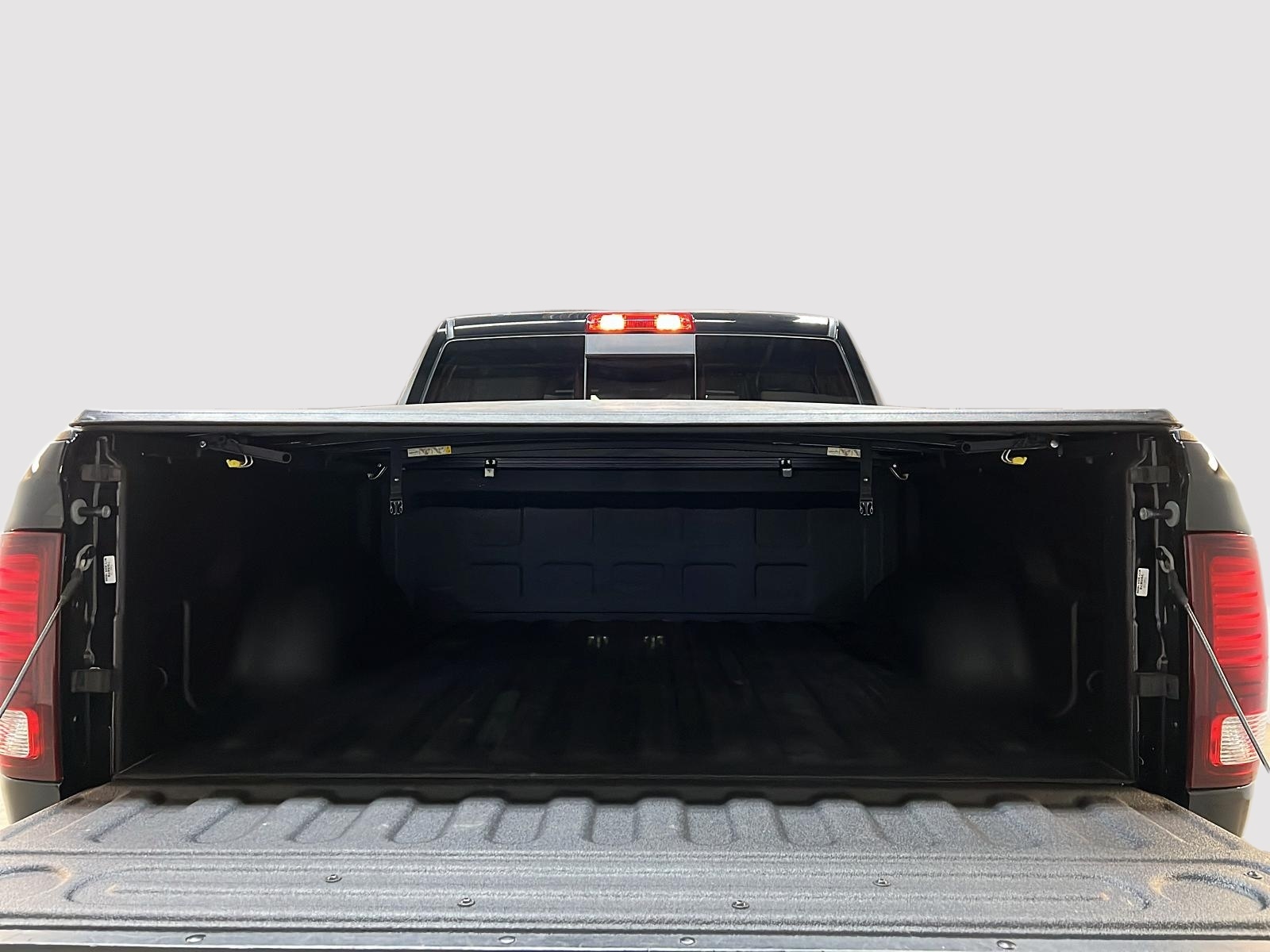 RAM 1500 Classic 2023 - Image #12