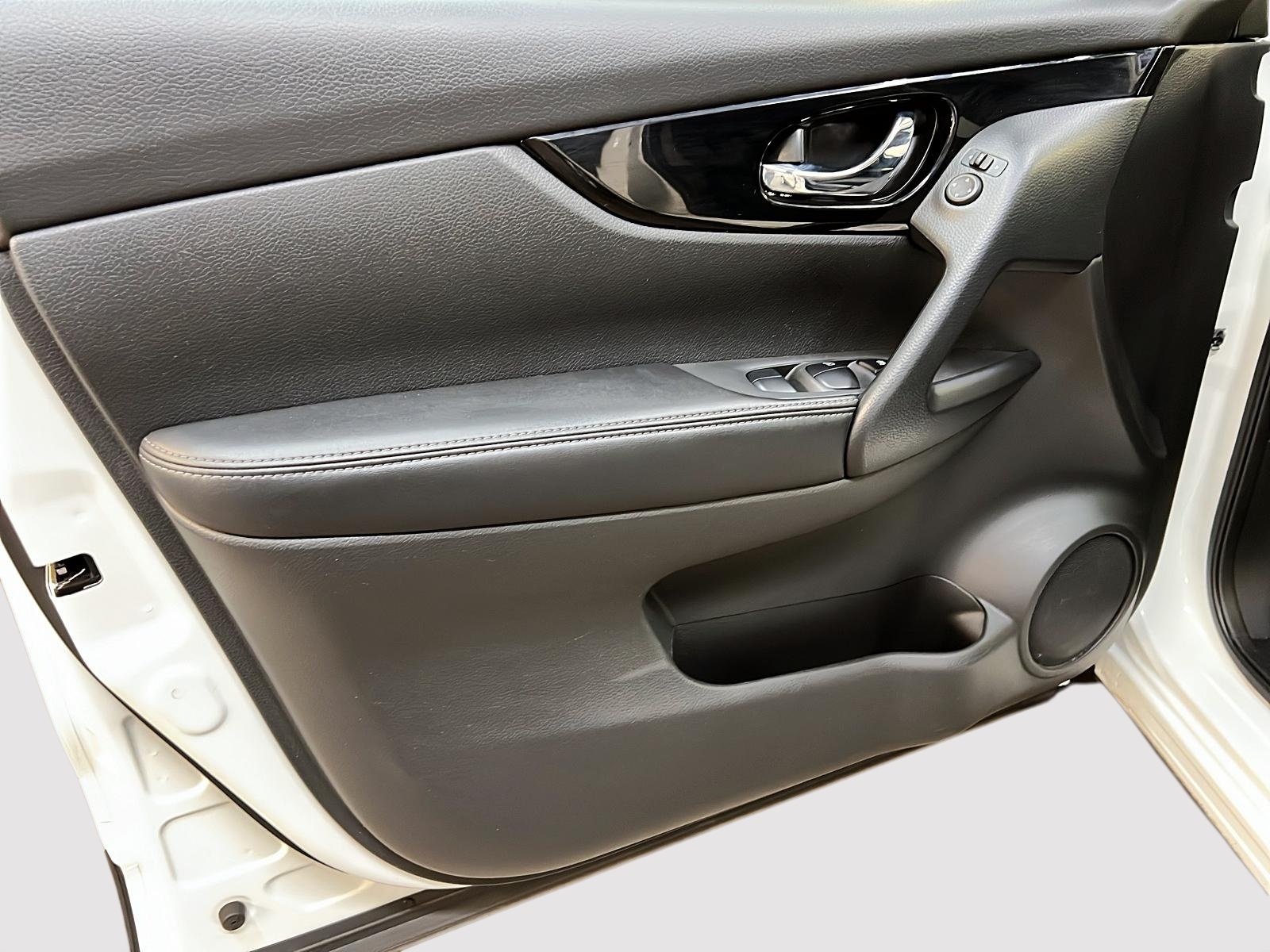 Nissan Qashqai 2021 - Image #24