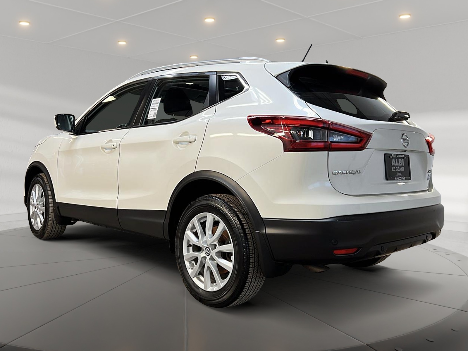Nissan Qashqai SV TOIT 4RM 2021 - image #6