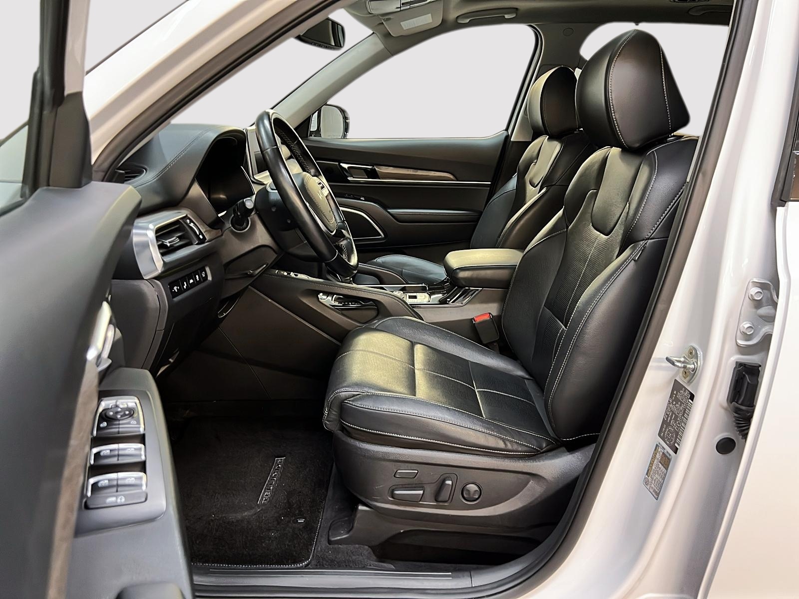 Kia TELLURIDE NIGHTSKY CUIR TOIT PANO NAV  4RM 2022 - image #7