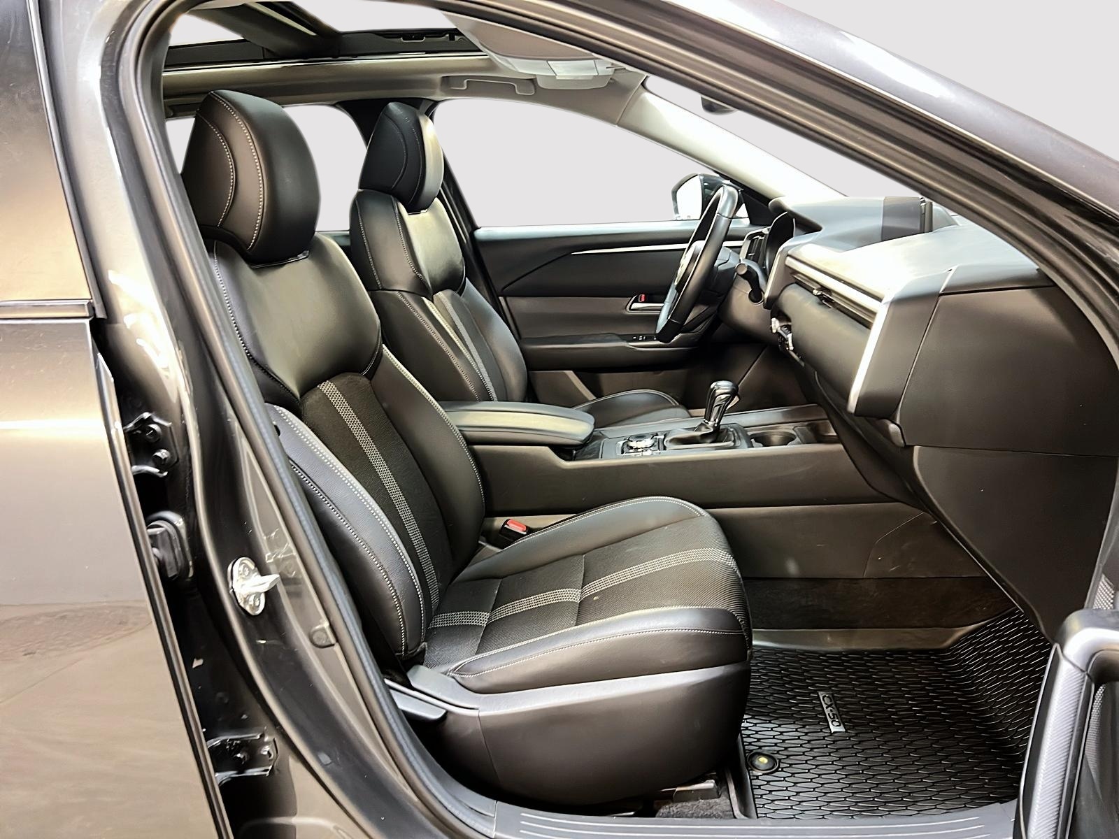 Mazda CX-50 GS-L TOIT PANO NAV 4RM 2023 — photo 8