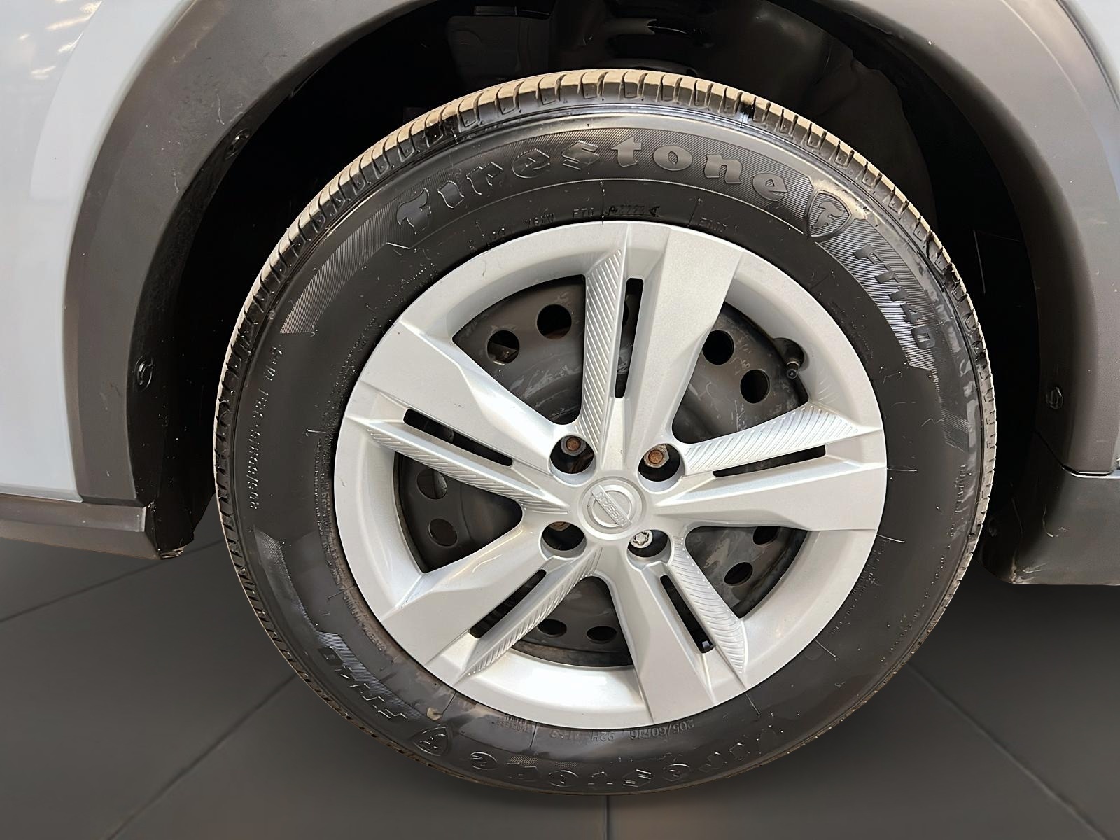 Nissan Kicks S 2023 - image #24