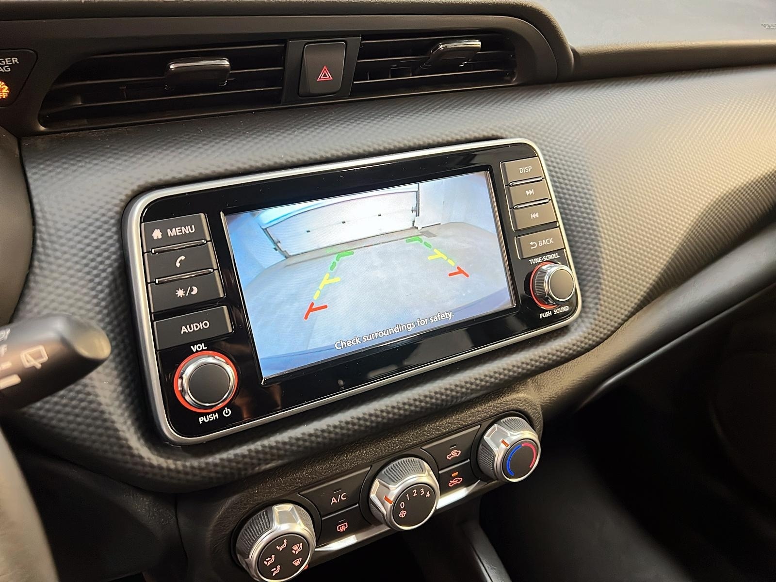 Nissan Kicks S 2023 - image #16