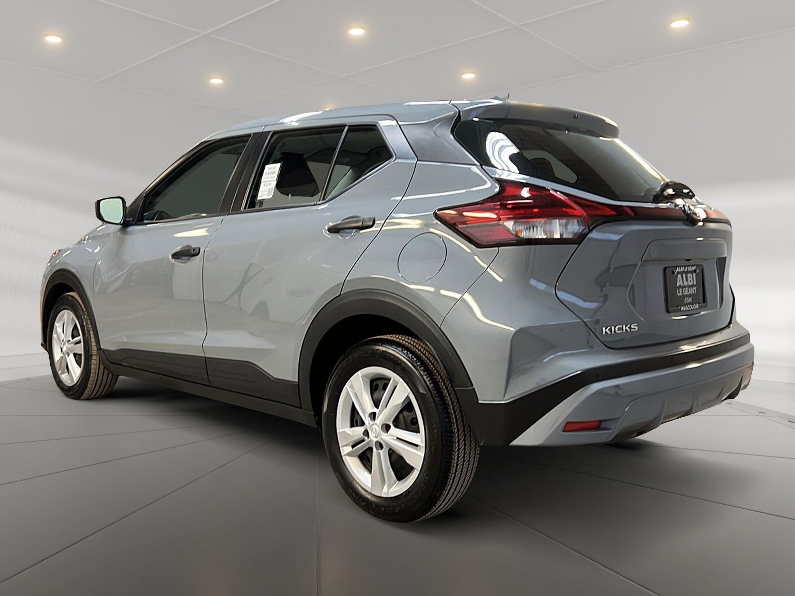 Nissan Kicks S 2023 - image #6