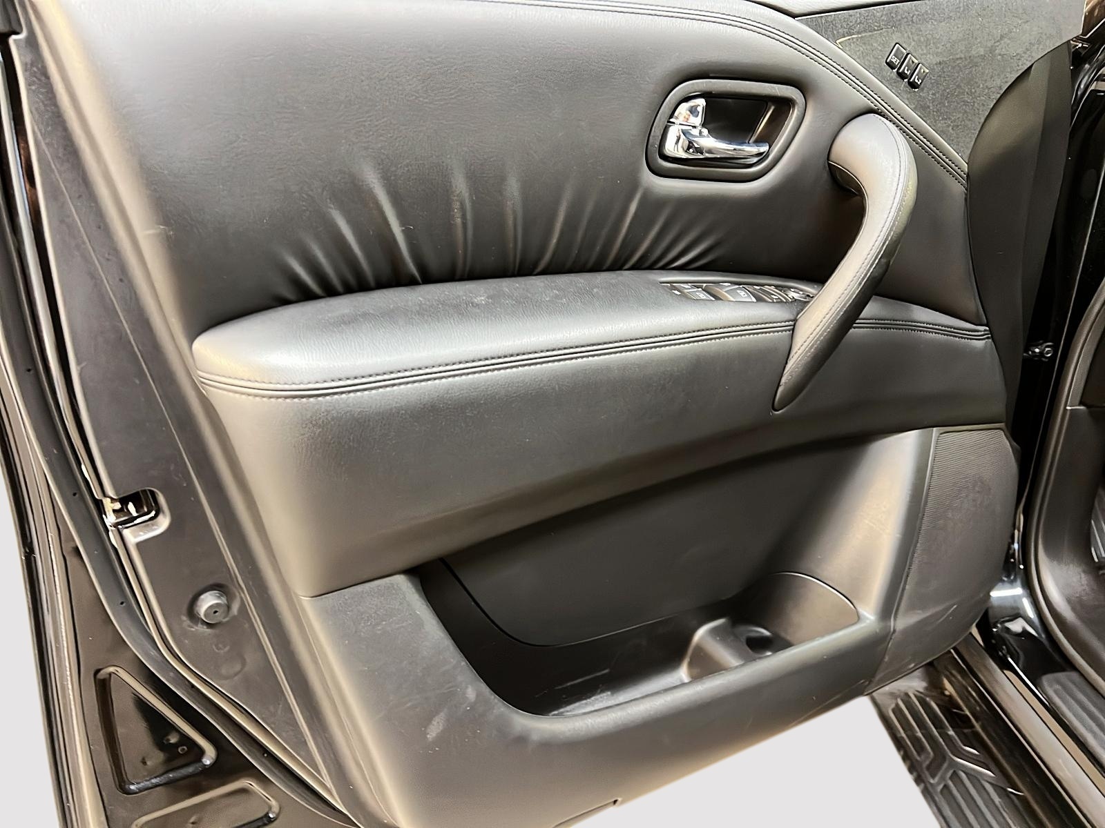 Nissan Armada SL MIDNIGHT CUIR TOIT NAV 4RM 2023 - image #27