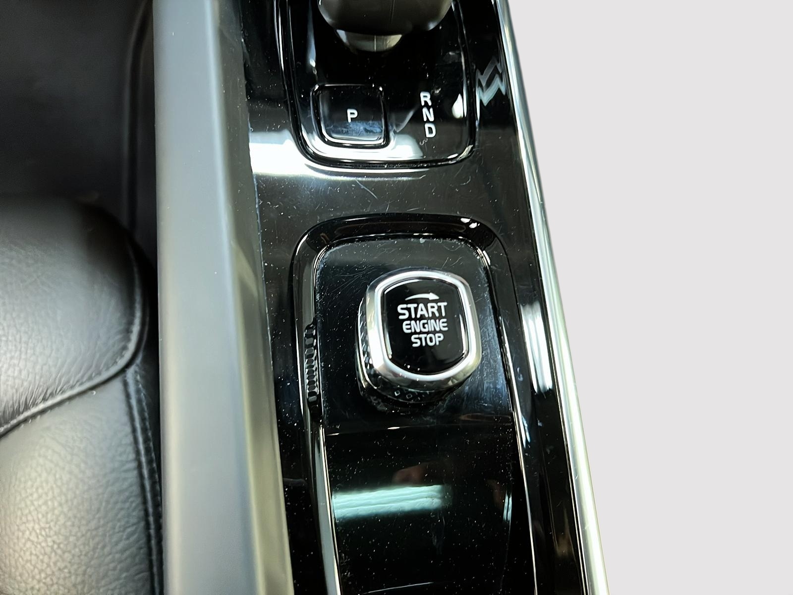 Volvo XC60 2023 - Image #21