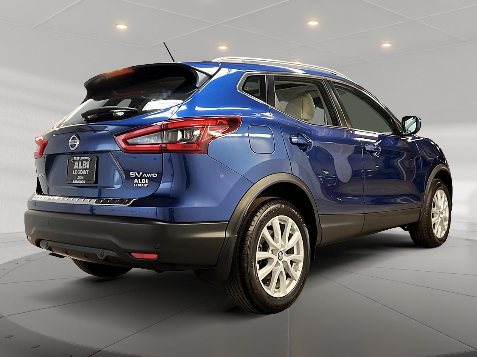 Nissan Qashqai SV TOIT 4RM 2023 - image #4
