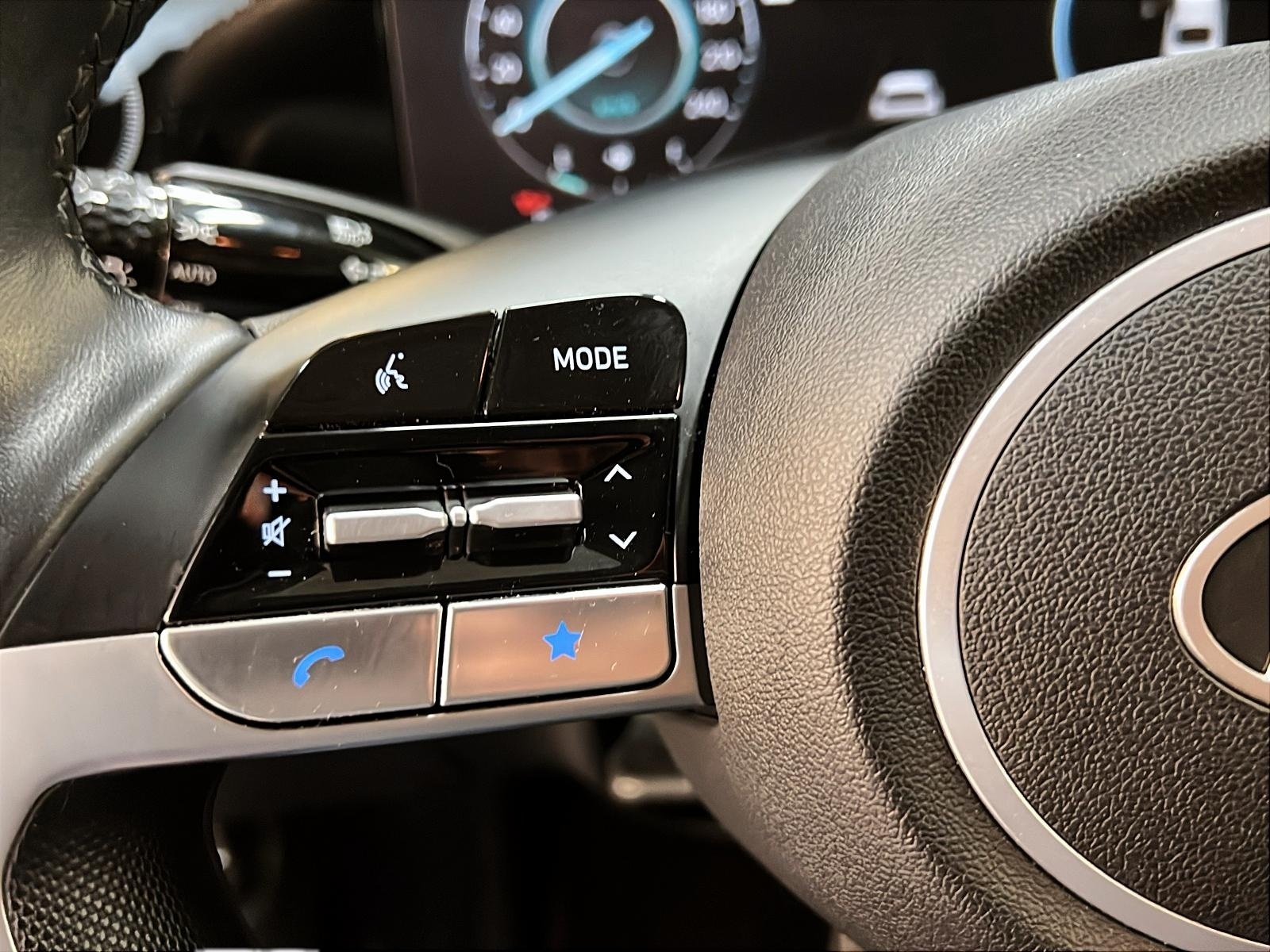 Hyundai Elantra PREFERRED TECH TOIT NAV 2024 - image #21