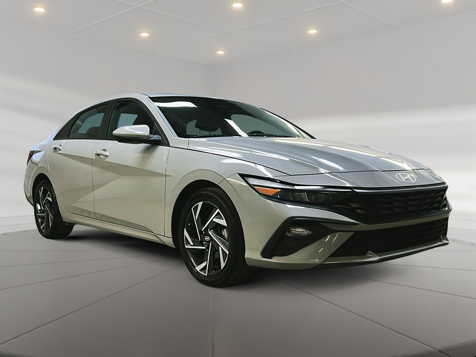 Hyundai Elantra 2024 - Image #3