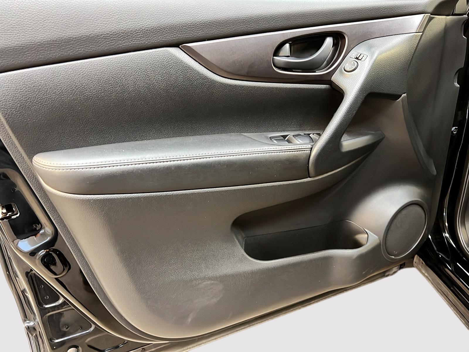 Nissan Qashqai S 4RM 2023 - image #22