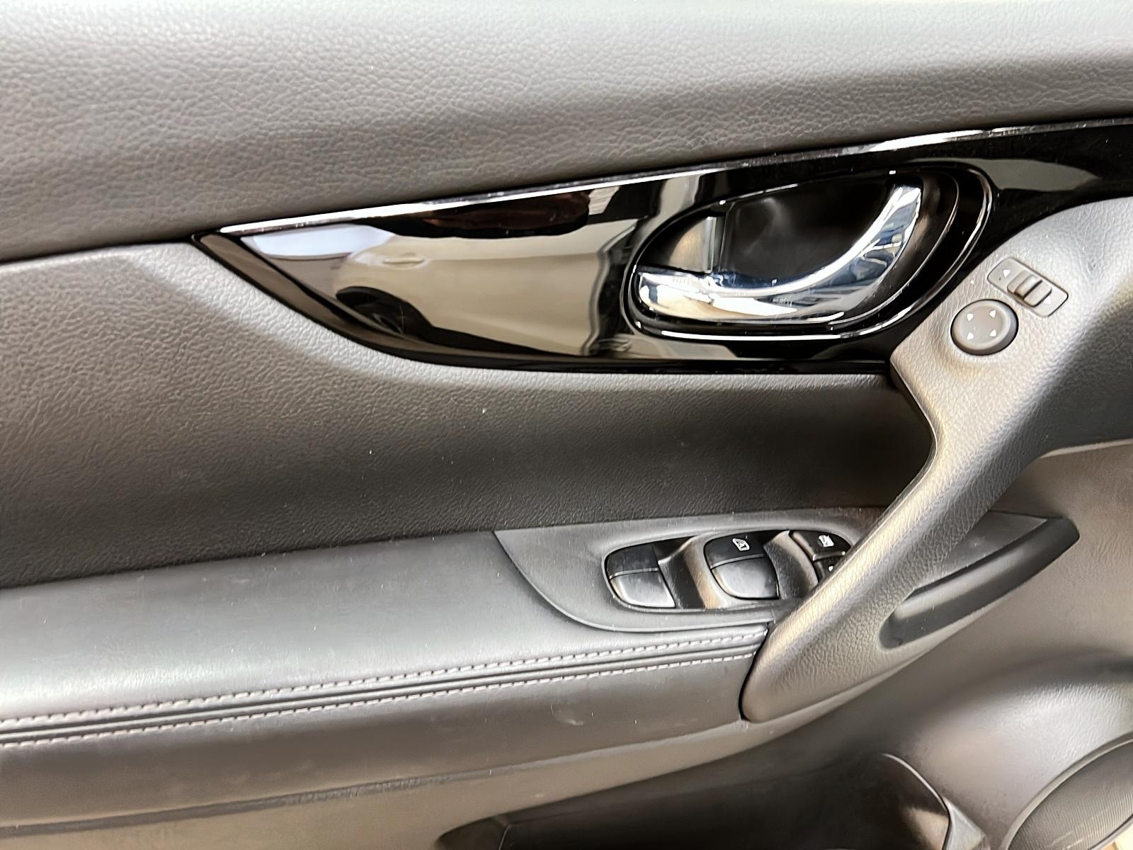 Nissan Qashqai SL CUIR TOIT NAV 4RM 2022 - image #23