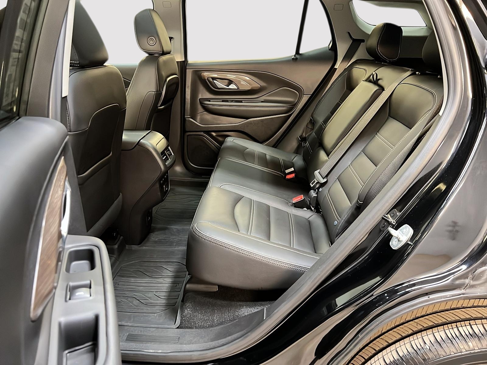 GMC Terrain DENALI CUIR TOIT PANO NAV 4RM 2023 - image #9