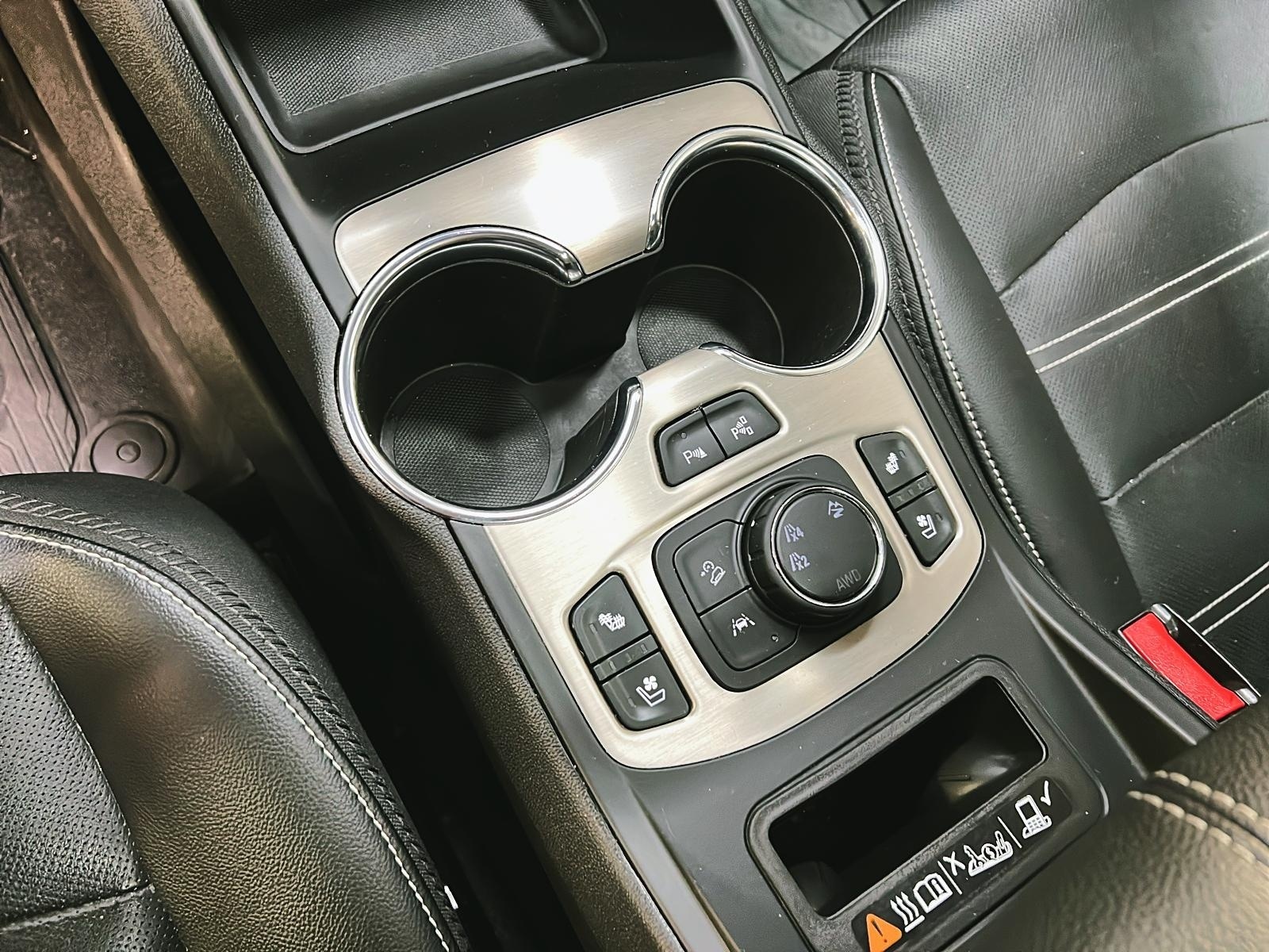 GMC Terrain DENALI CUIR TOIT PANO NAV 4RM 2023 - image #16