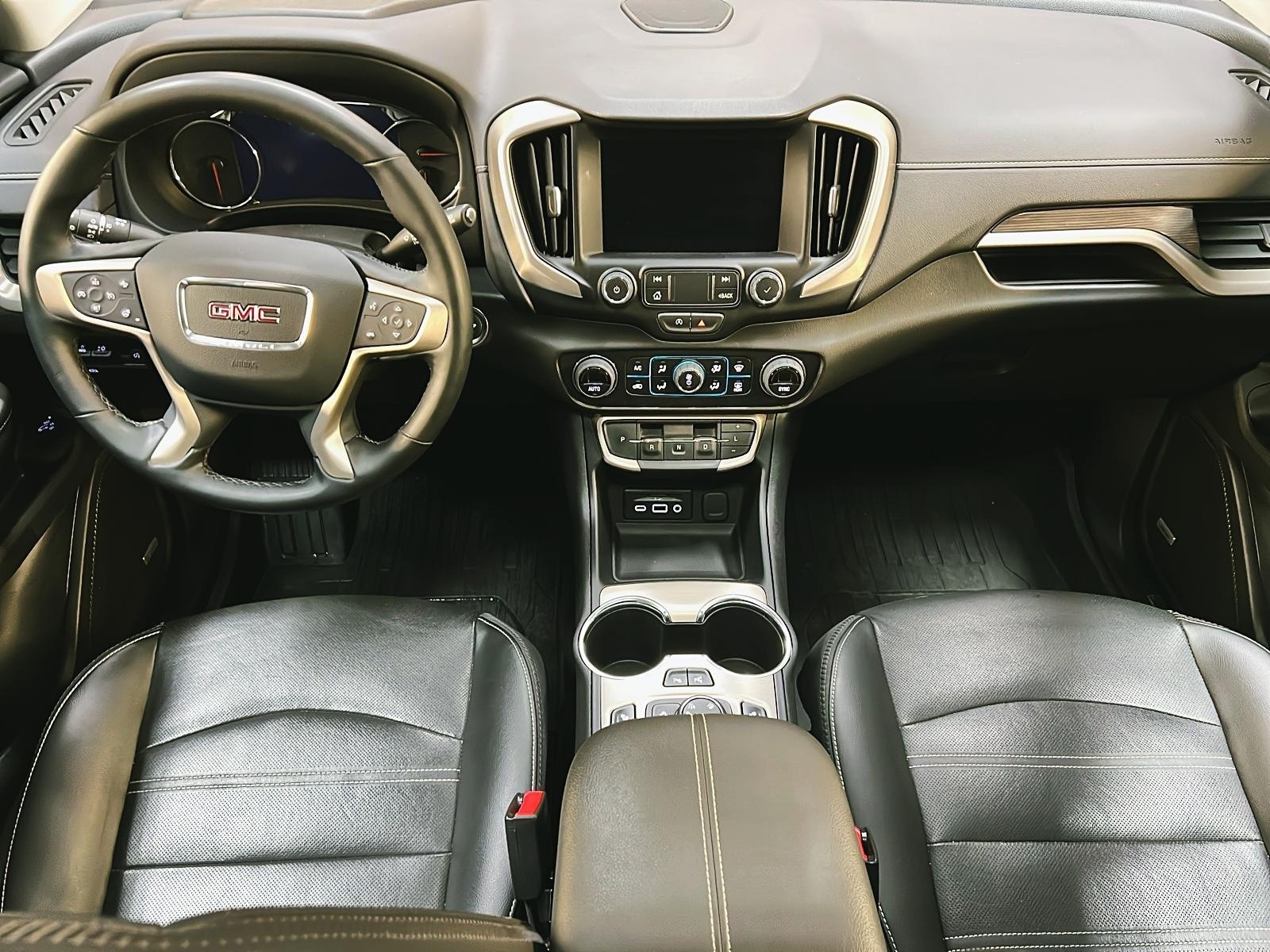 GMC Terrain DENALI CUIR TOIT PANO NAV 4RM 2023 - image #12