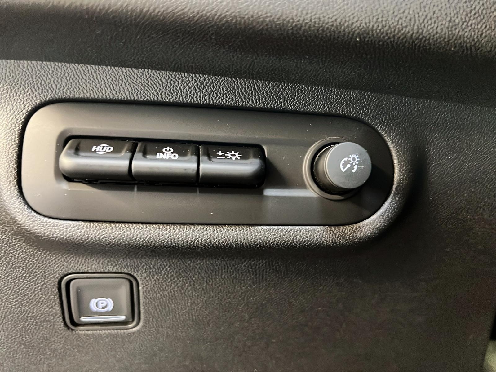 GMC Terrain DENALI CUIR TOIT PANO NAV 4RM 2023 - image #24