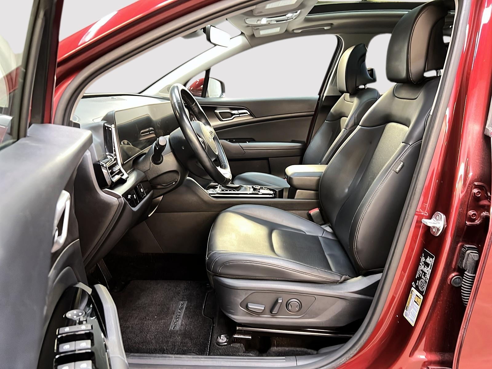 Kia Sportage EX PREMIUM CUIR TOIT PANO NAV 4RM 2024 - image #7