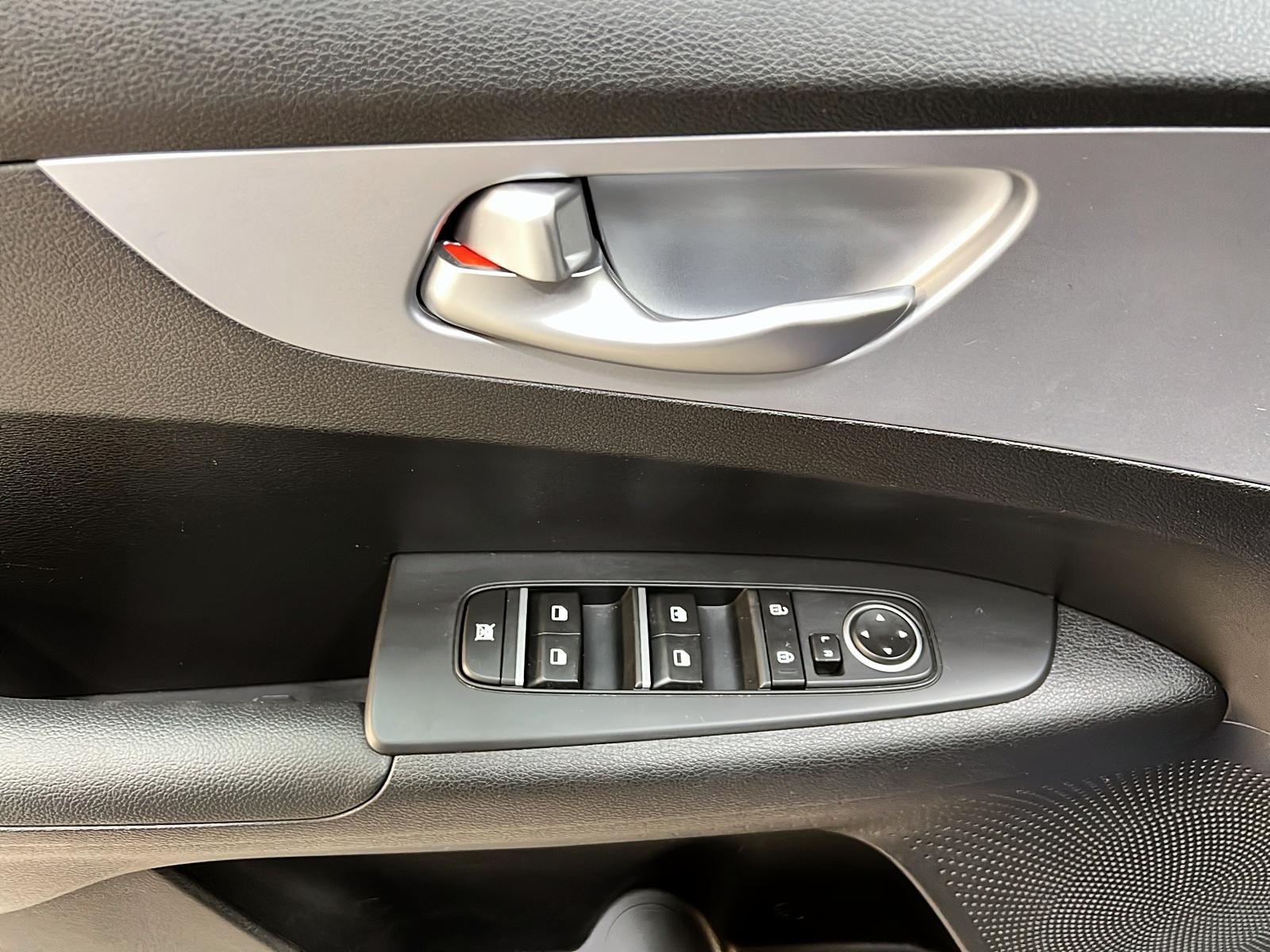 Kia Forte 2024 - Image #20
