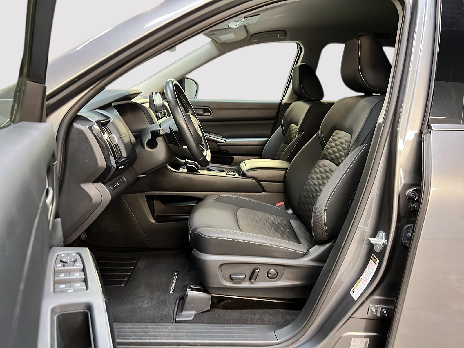 Nissan Pathfinder S 4RM 2024 - image #7