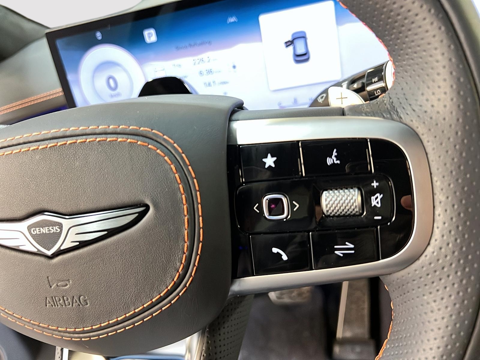 Genesis GV70 SPORT 3.5T CUIR TOIT PANO NAV 4RM 2026 - image #22