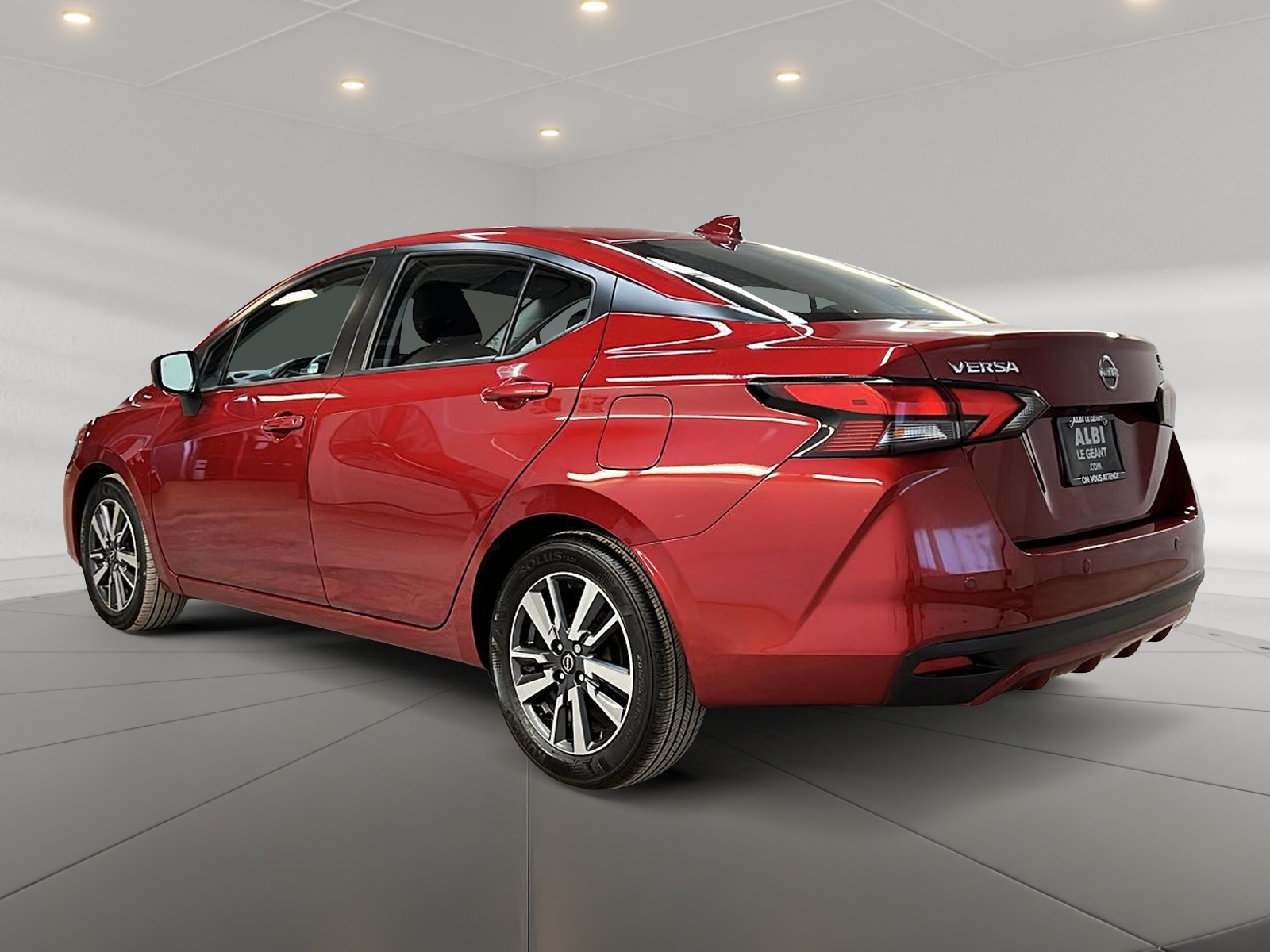 Nissan Versa SV 2025 — photo 6