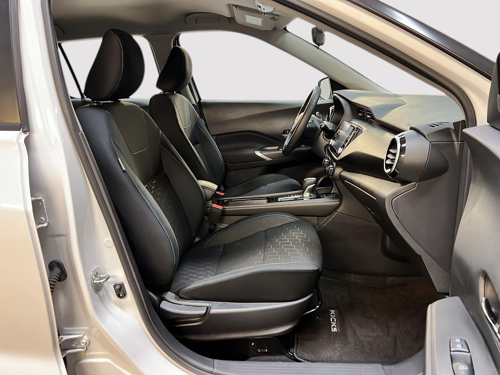Nissan Kicks SV 2024 — photo 8