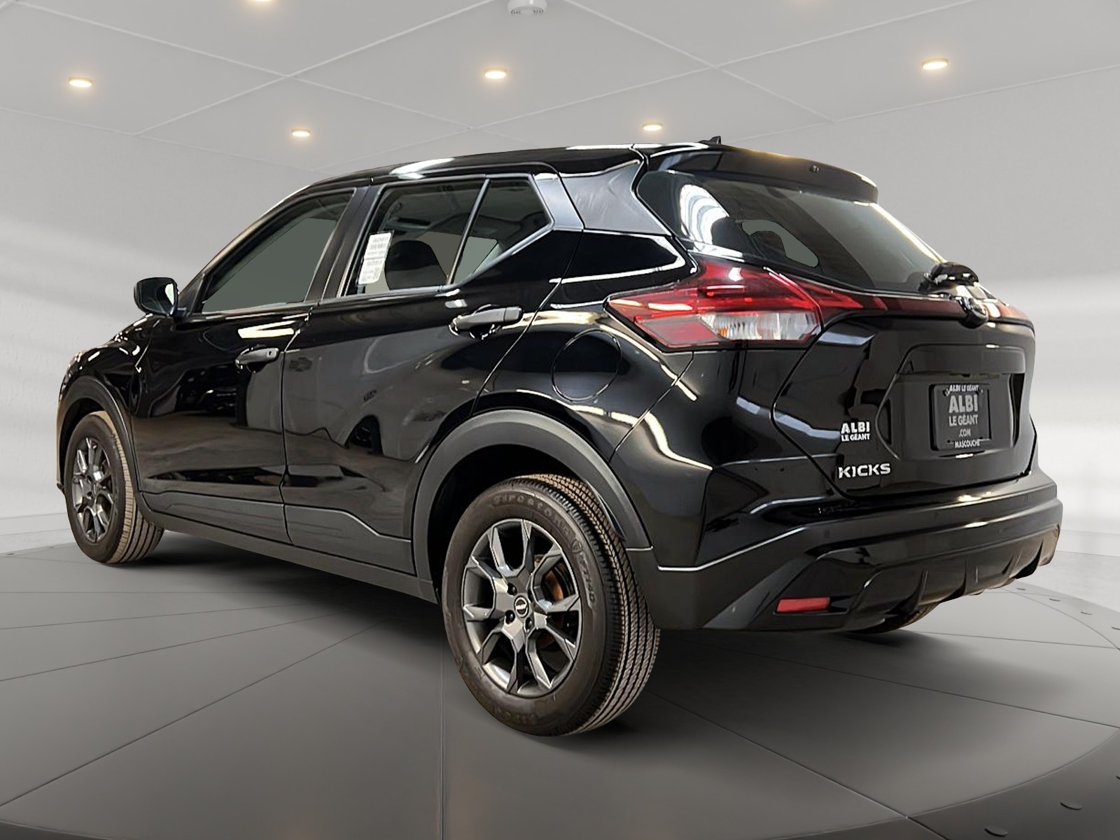 Nissan Kicks S 2023 - image #6
