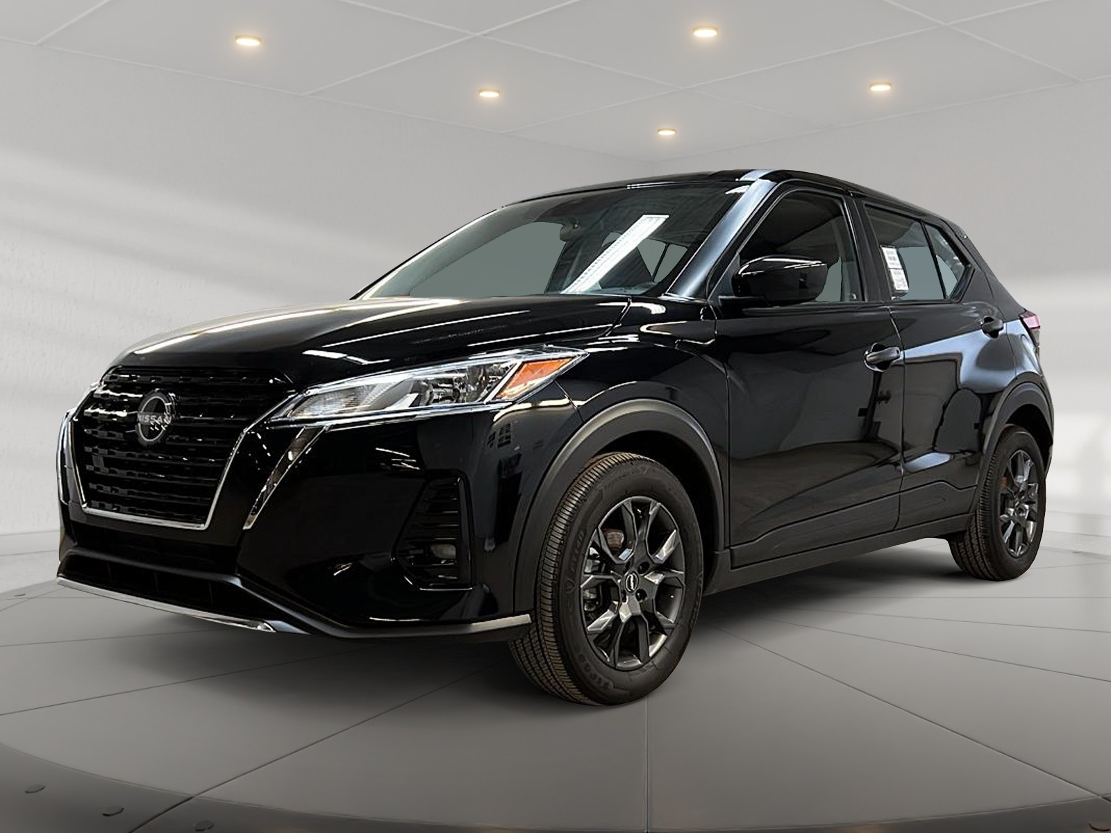 Nissan Kicks S 2023 - image #1