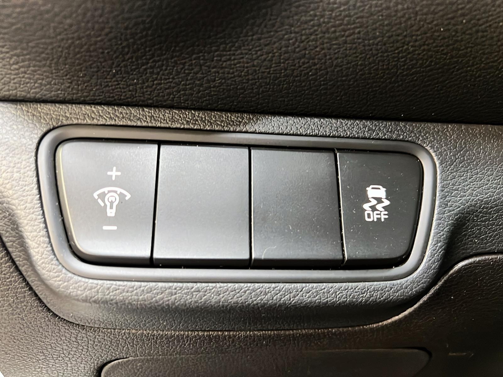 Kia Forte LX 2023 - image #19