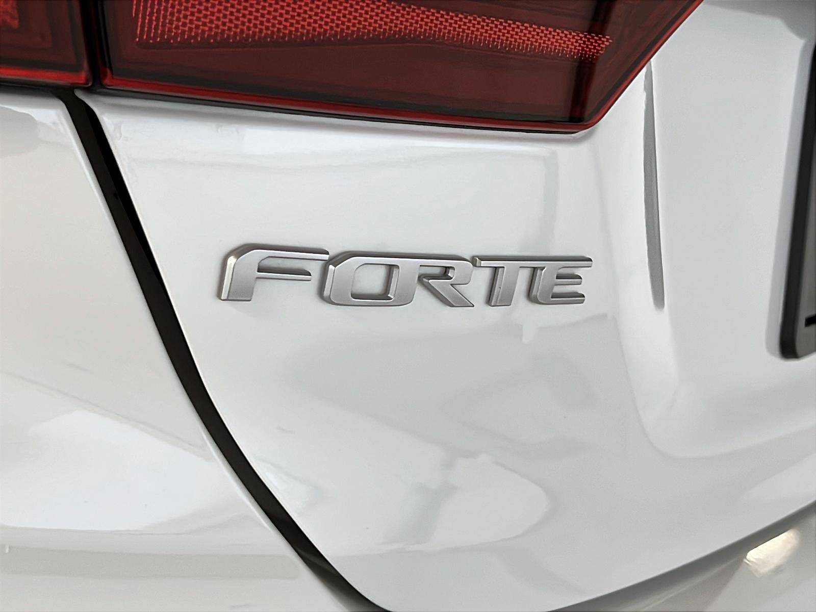Kia Forte LX 2023 - image #22
