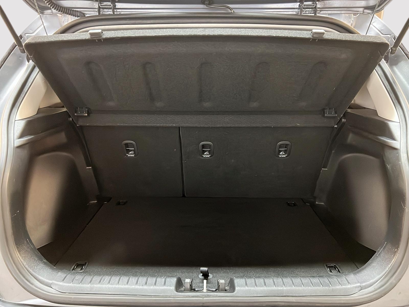 Hyundai Venue PREFERRED 2024 - image #12