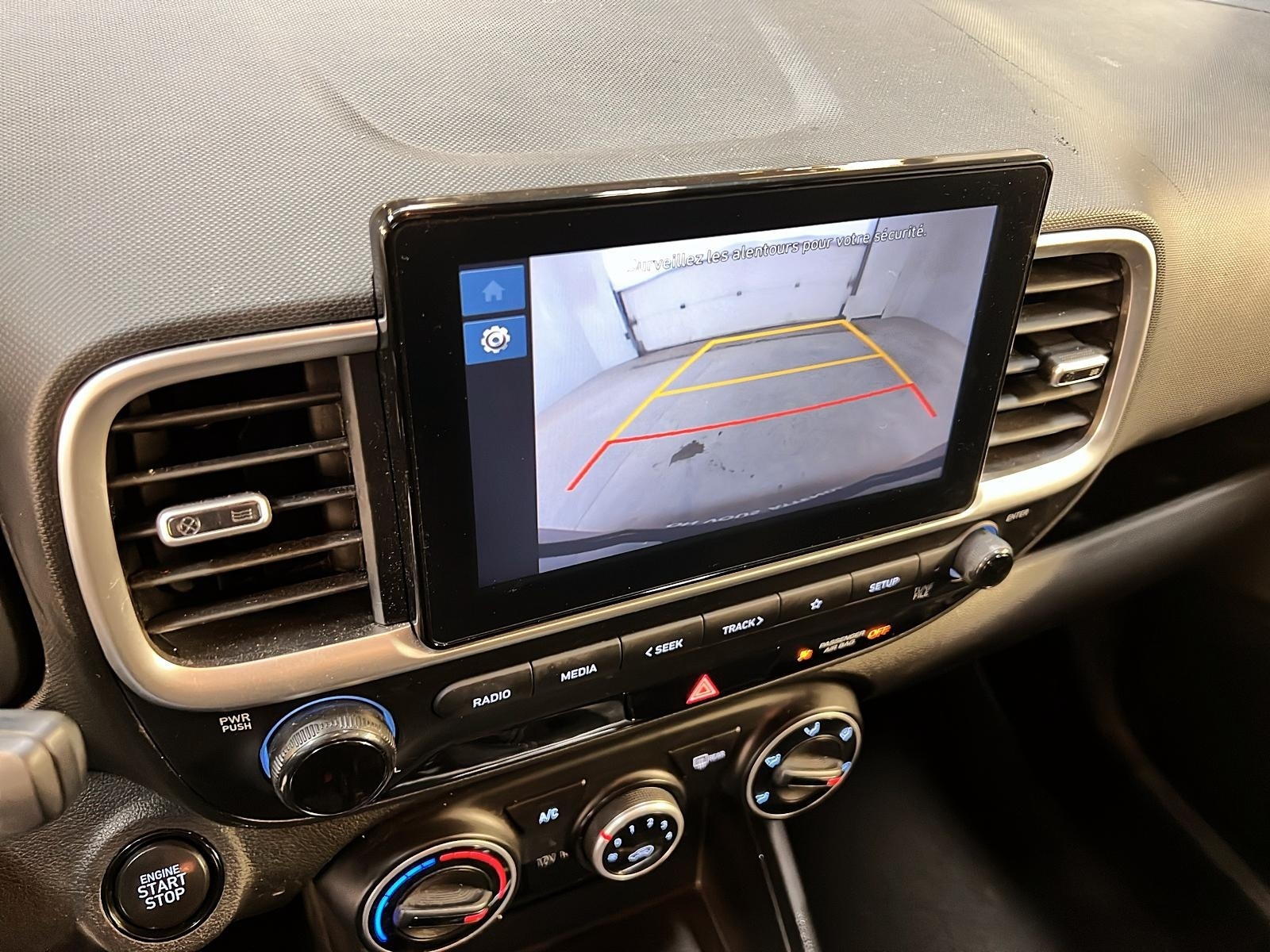 Hyundai Venue PREFERRED 2024 - image #16