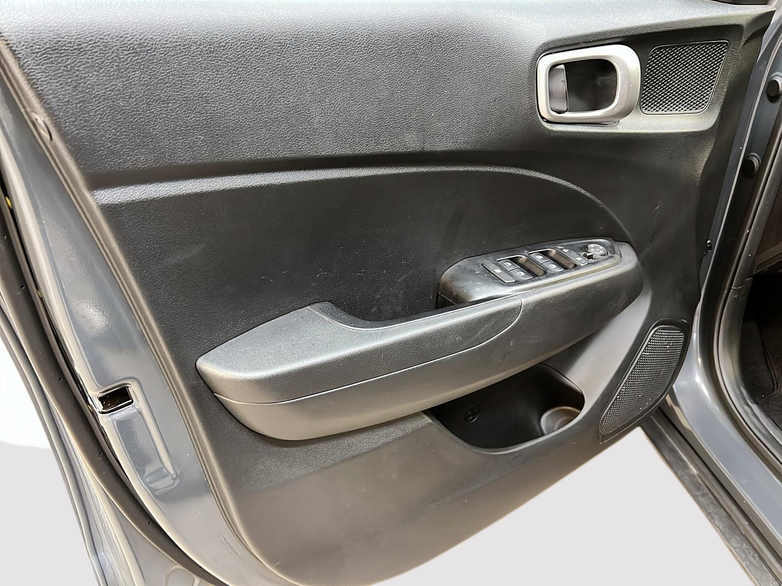 Hyundai Venue PREFERRED 2024 - image #22