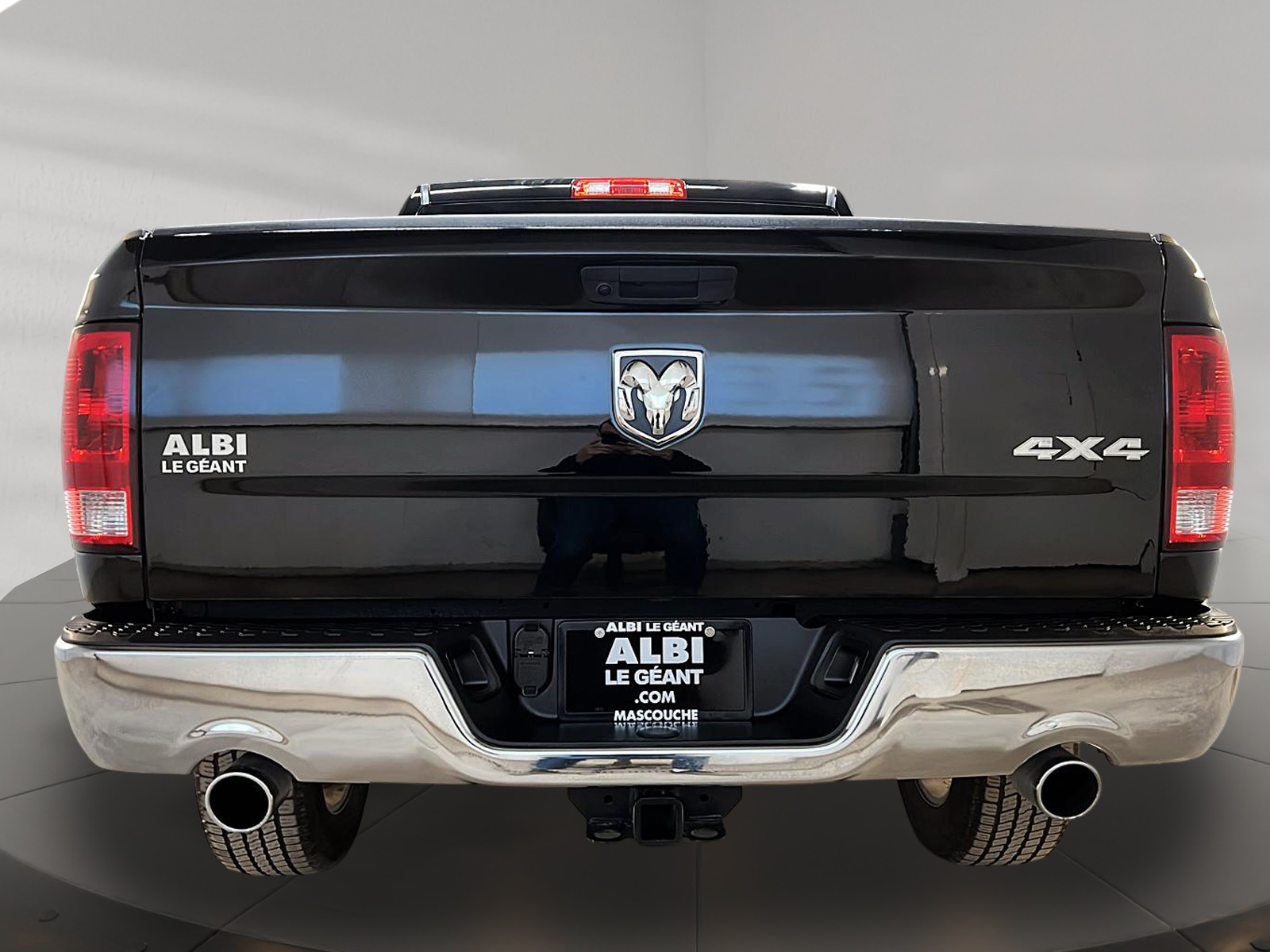 RAM 1500 Classic TRADESMAN SXT 5.7 HEMI CREW CAB 4X4 2024 - image #5