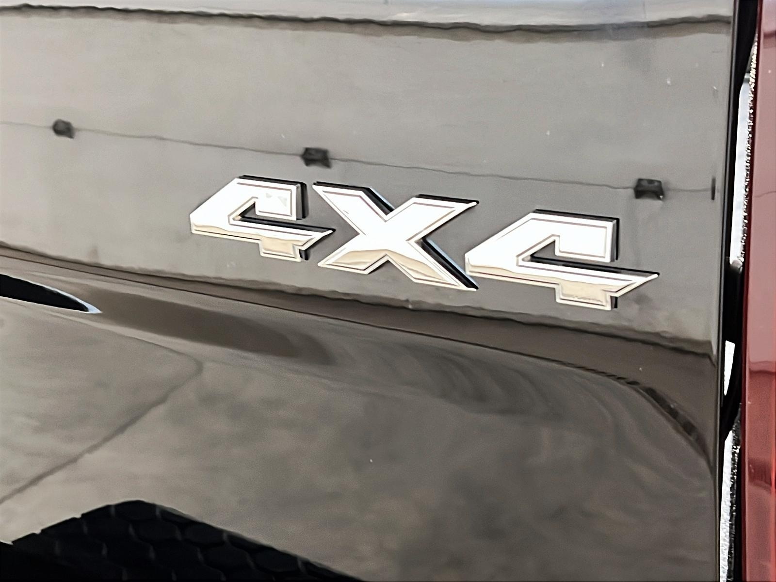 RAM 1500 Classic TRADESMAN SXT 5.7 HEMI CREW CAB 4X4 2024 - image #22