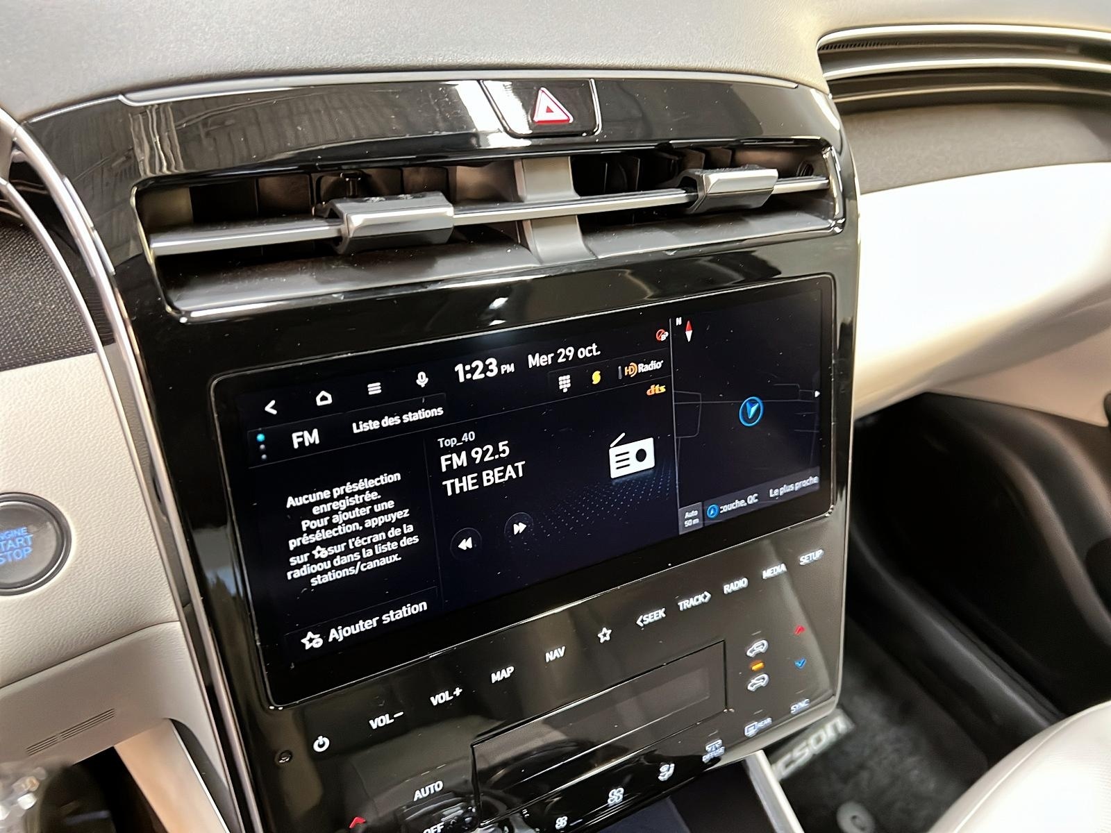 Hyundai Tucson LUXURY HYBRID CUIR TOIT PANO NAV 4RM 2024 - image #17