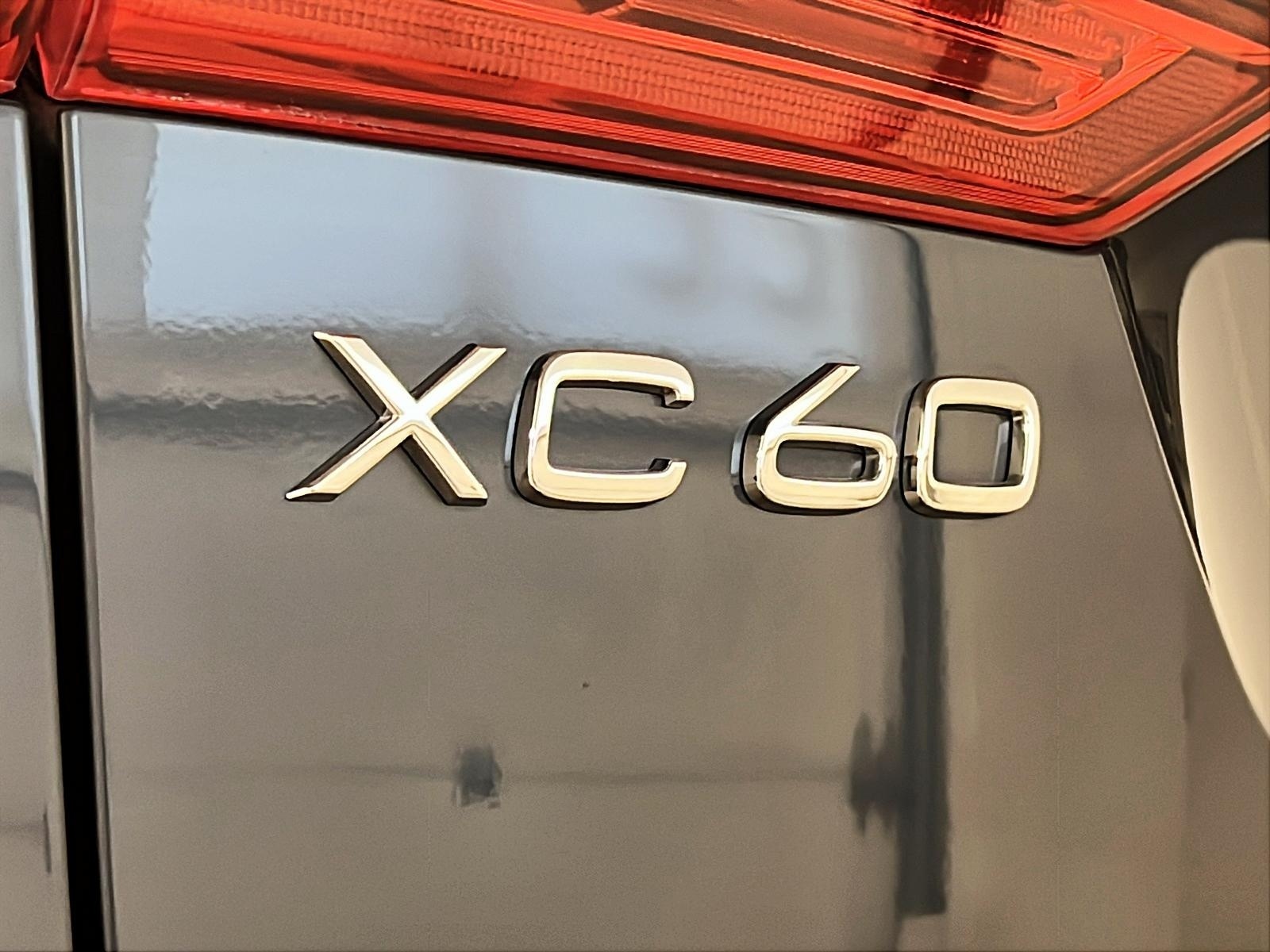 Volvo XC60 2023 - Image #28