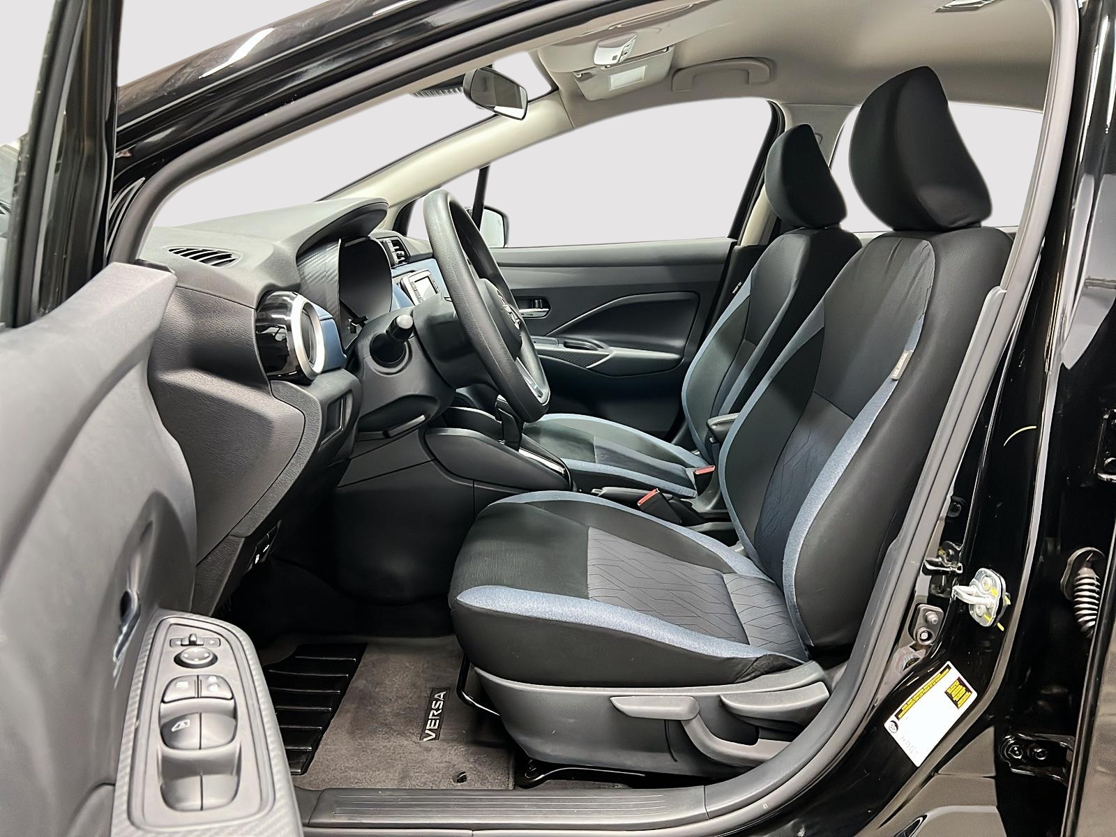 Nissan Versa SV 2025 — photo 7