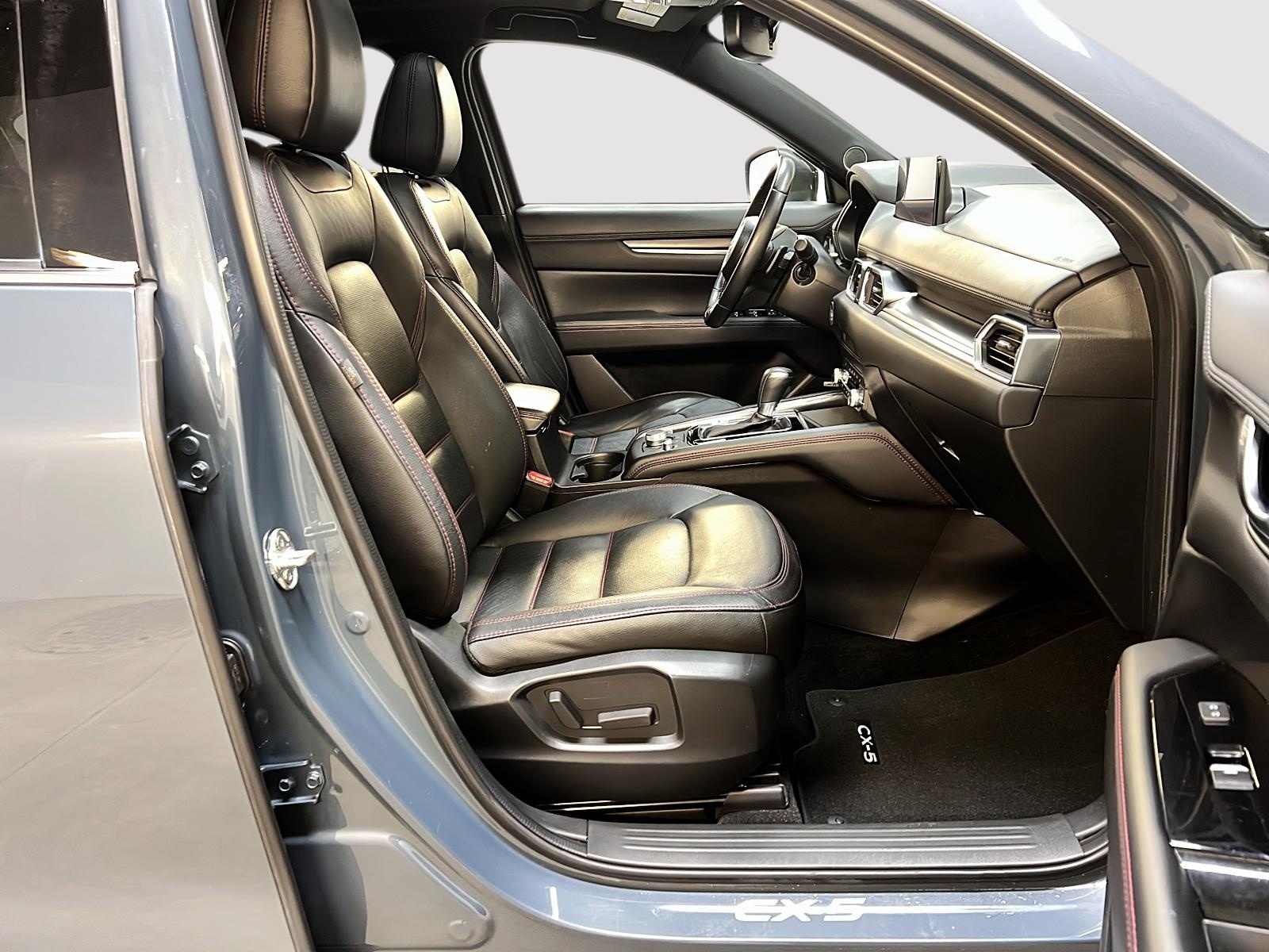 Mazda CX-5 GT SPORT DESIGN 2.5T CUIR TOIT NAV 4RM 2023 - image #8