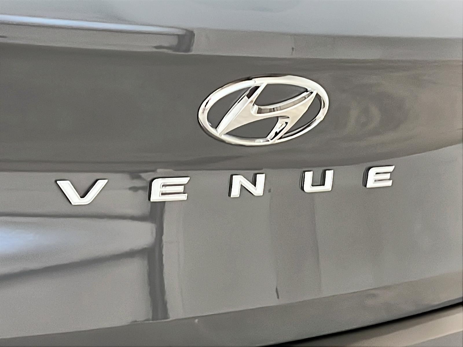 Hyundai Venue ULTIMATE TOIT 2023 - image #25