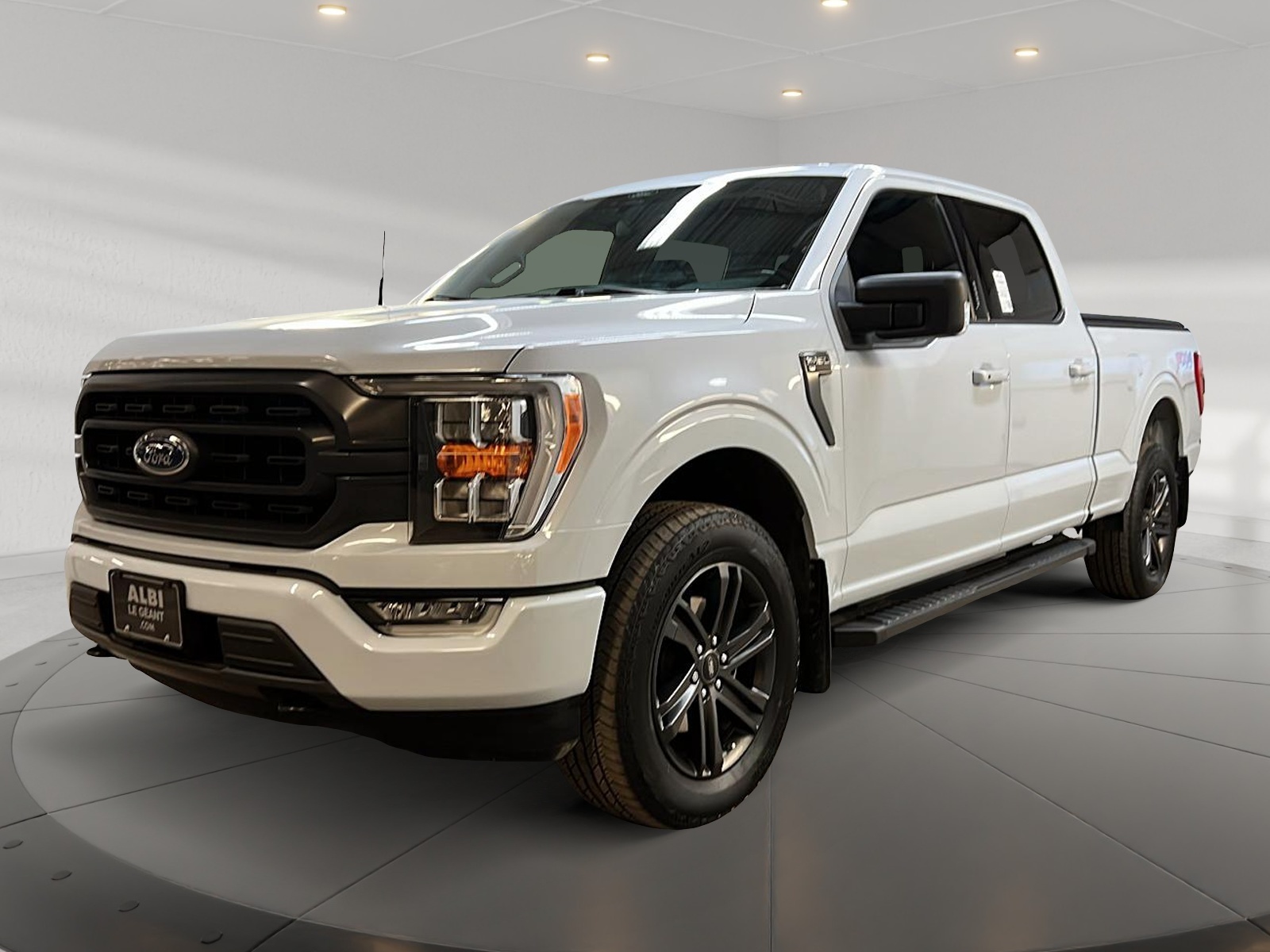 Ford F-150 XLT FX4 SUPER CREW 4X4 2022 - image #1