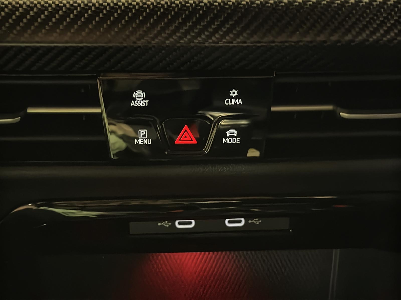 Volkswagen Golf R 2024 - Image #15