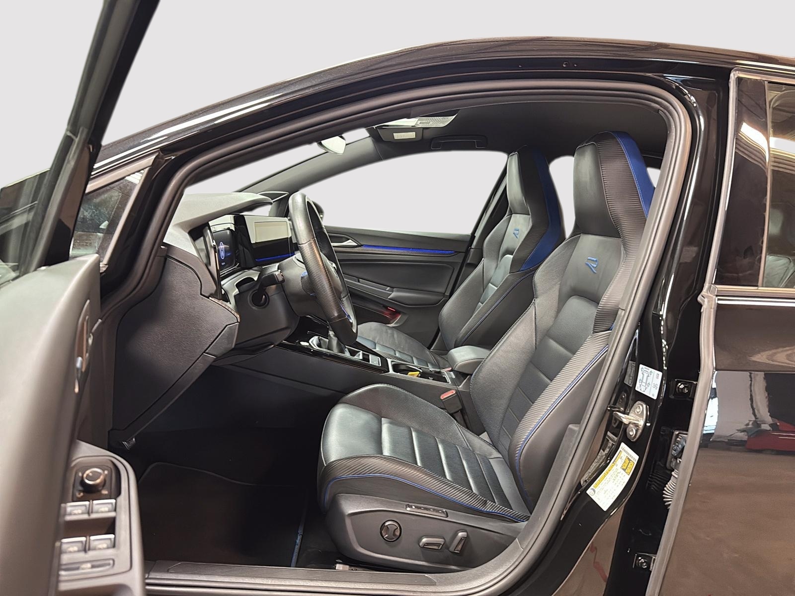 Volkswagen Golf R 2024 - Image #7