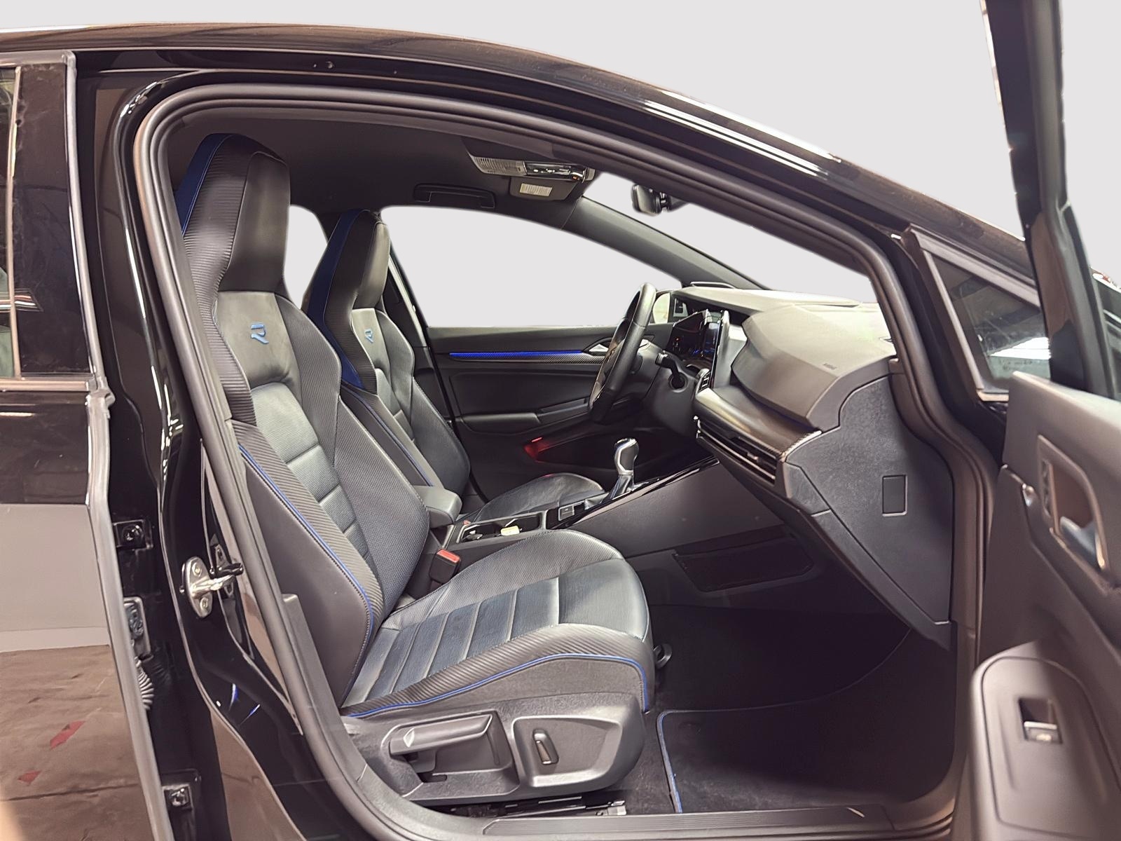 Volkswagen Golf R CUIR NAV 4RM 2024 - image #8