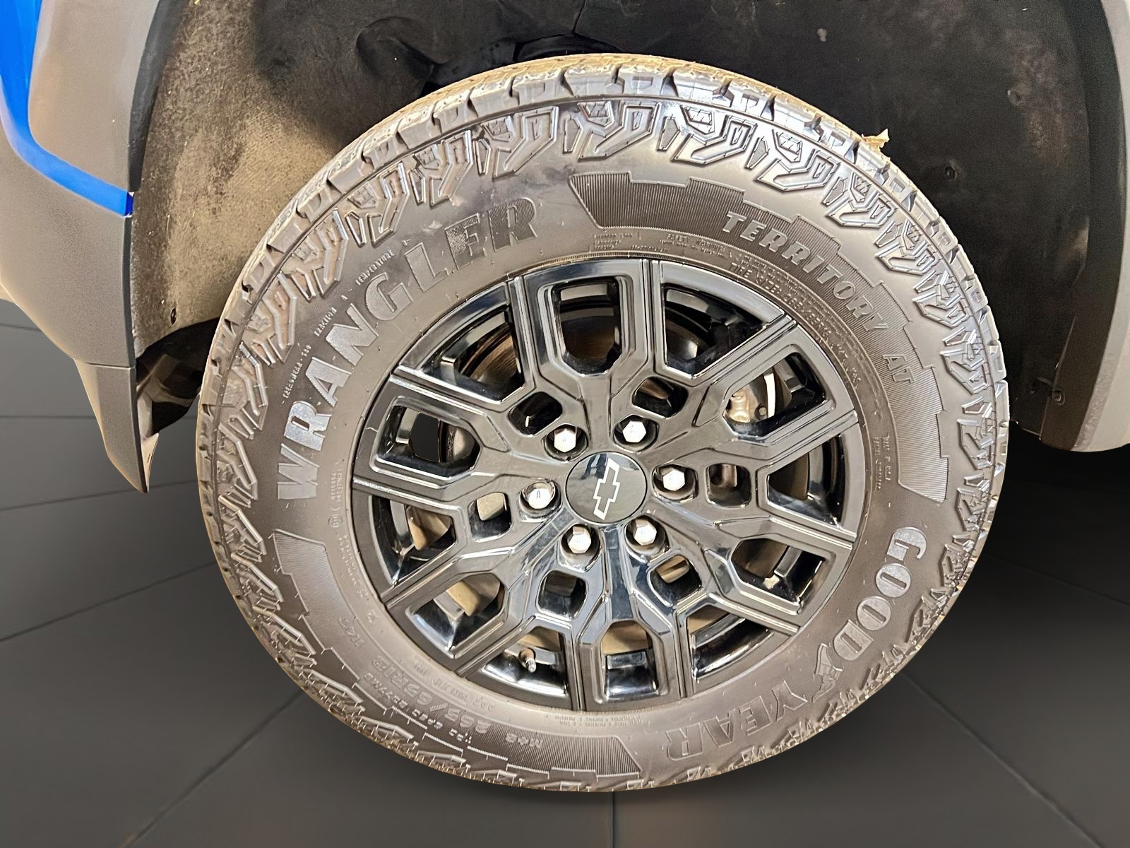 Chevrolet Colorado TRAIL BOSS CREW CAB 4X4 2023 - image #28
