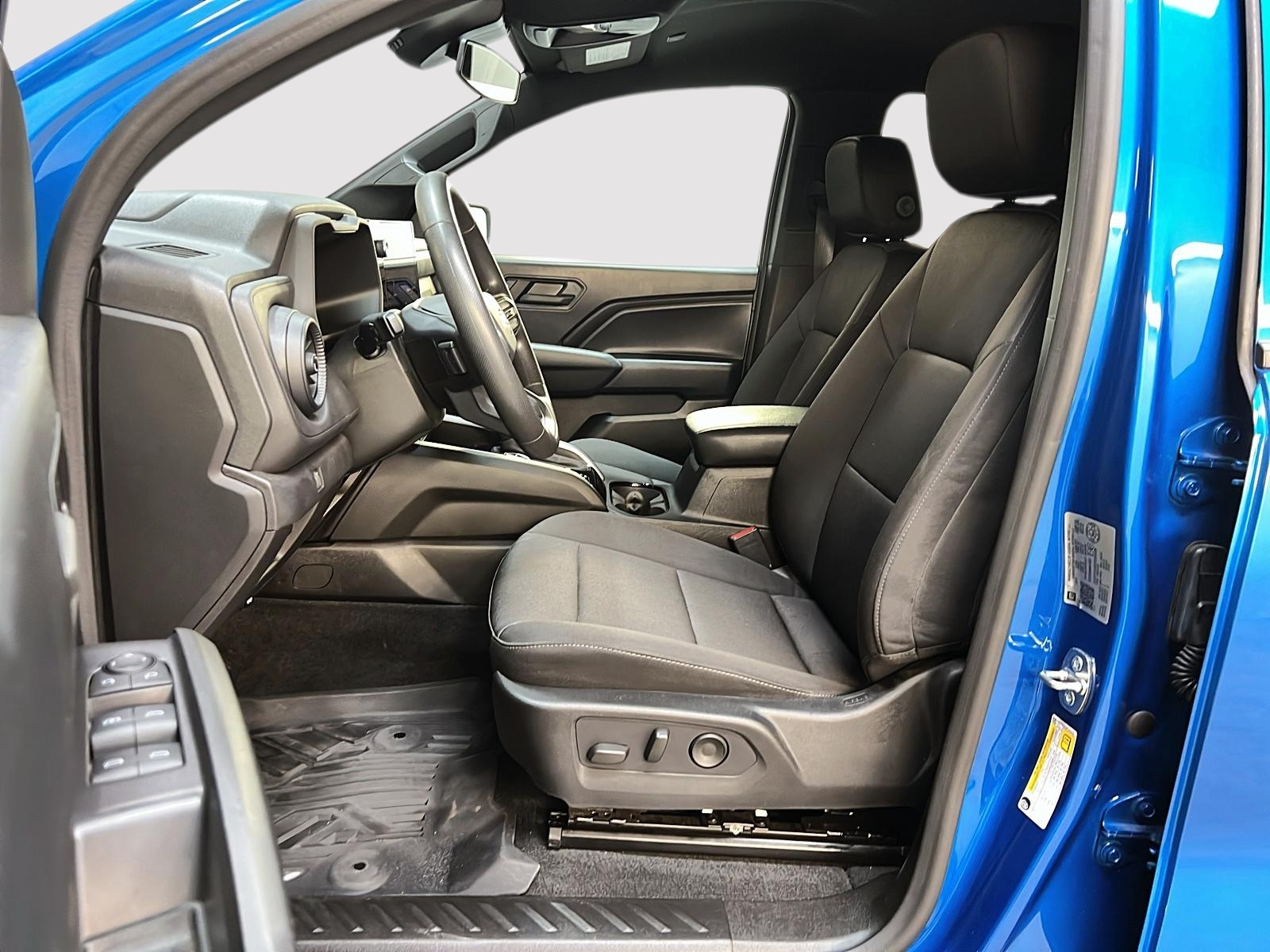 Chevrolet Colorado TRAIL BOSS CREW CAB 4X4 2023 - image #7