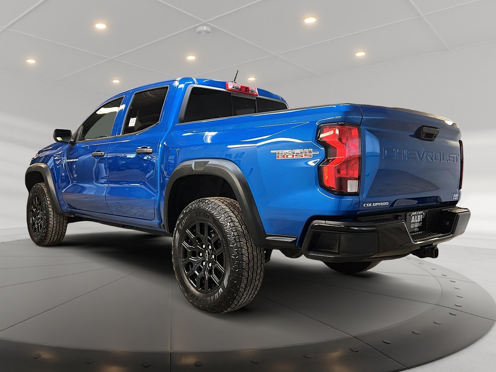 Chevrolet Colorado TRAIL BOSS CREW CAB 4X4 2023 - image #6