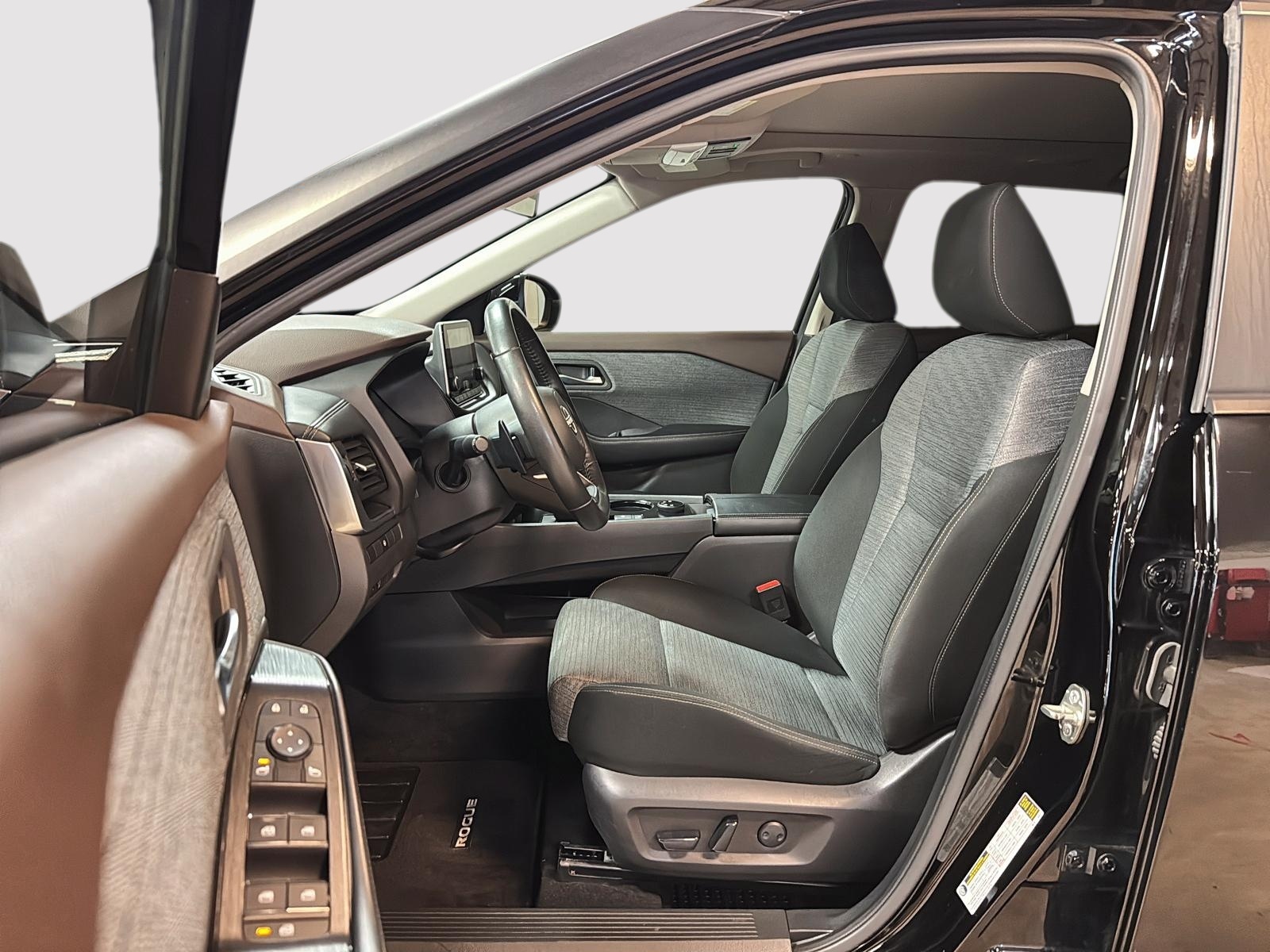 Nissan Rogue SV TOIT PANO 4RM 2023 - image #7