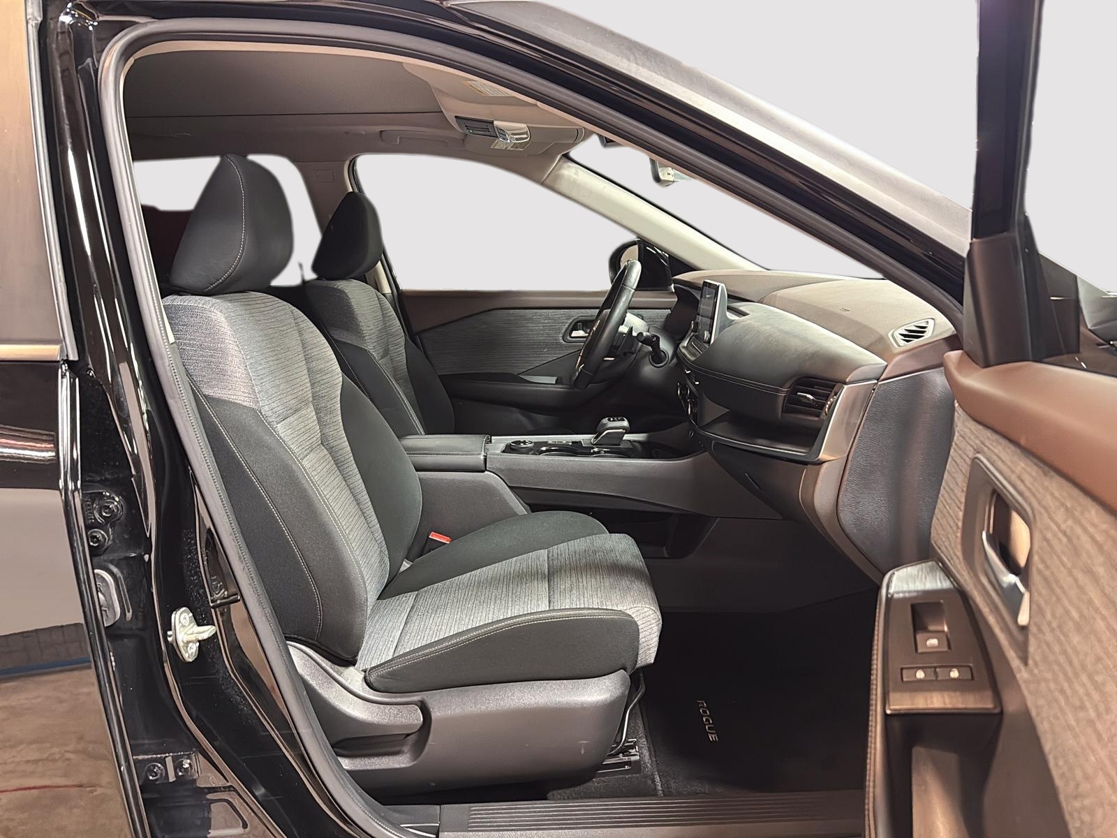 Nissan Rogue 2023 - Image #8